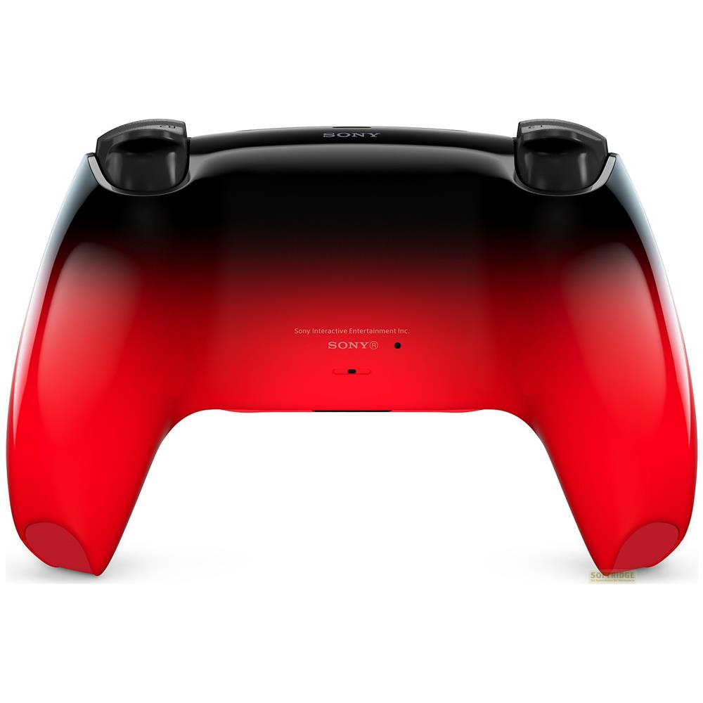 Ein schwarzer und roter PlayStation 5 Controller, von hinten gesehen.