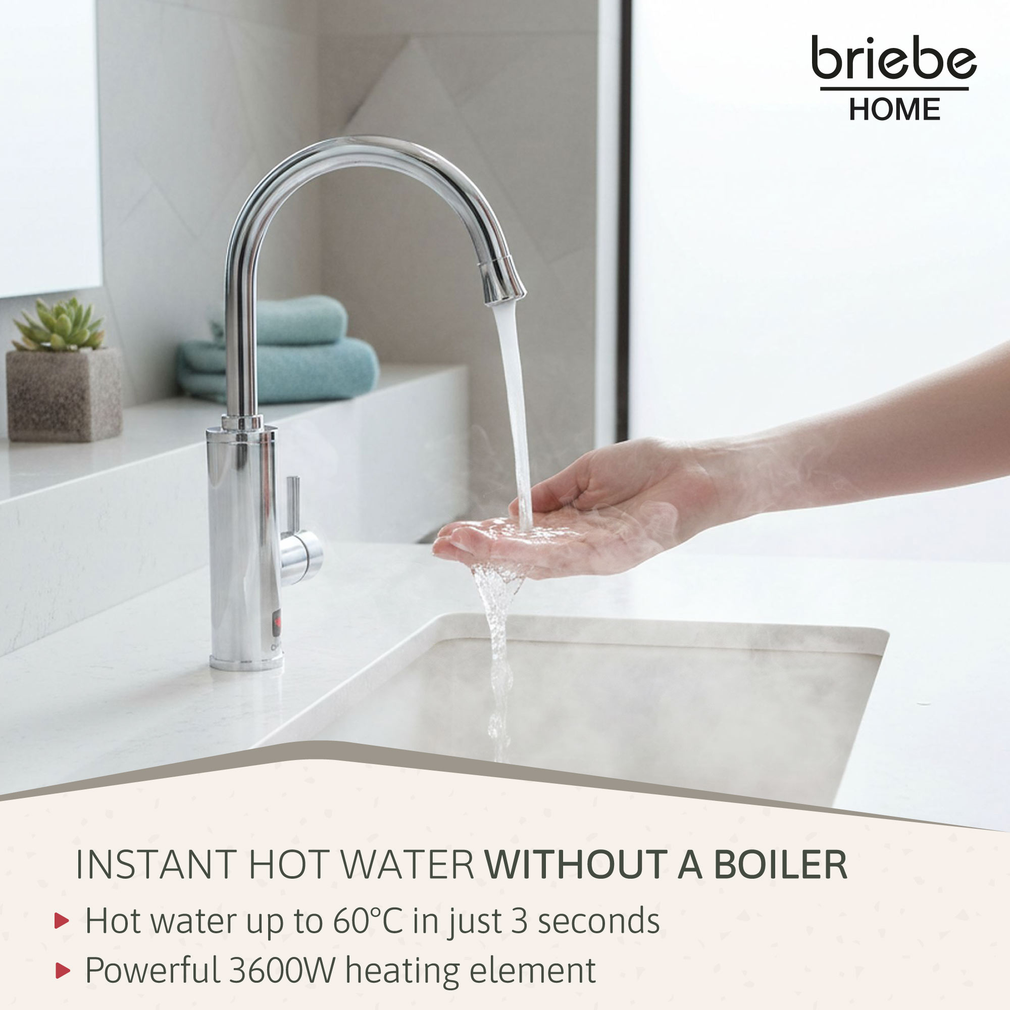 Grifo cromado con agua caliente fluyendo hacia una mano.