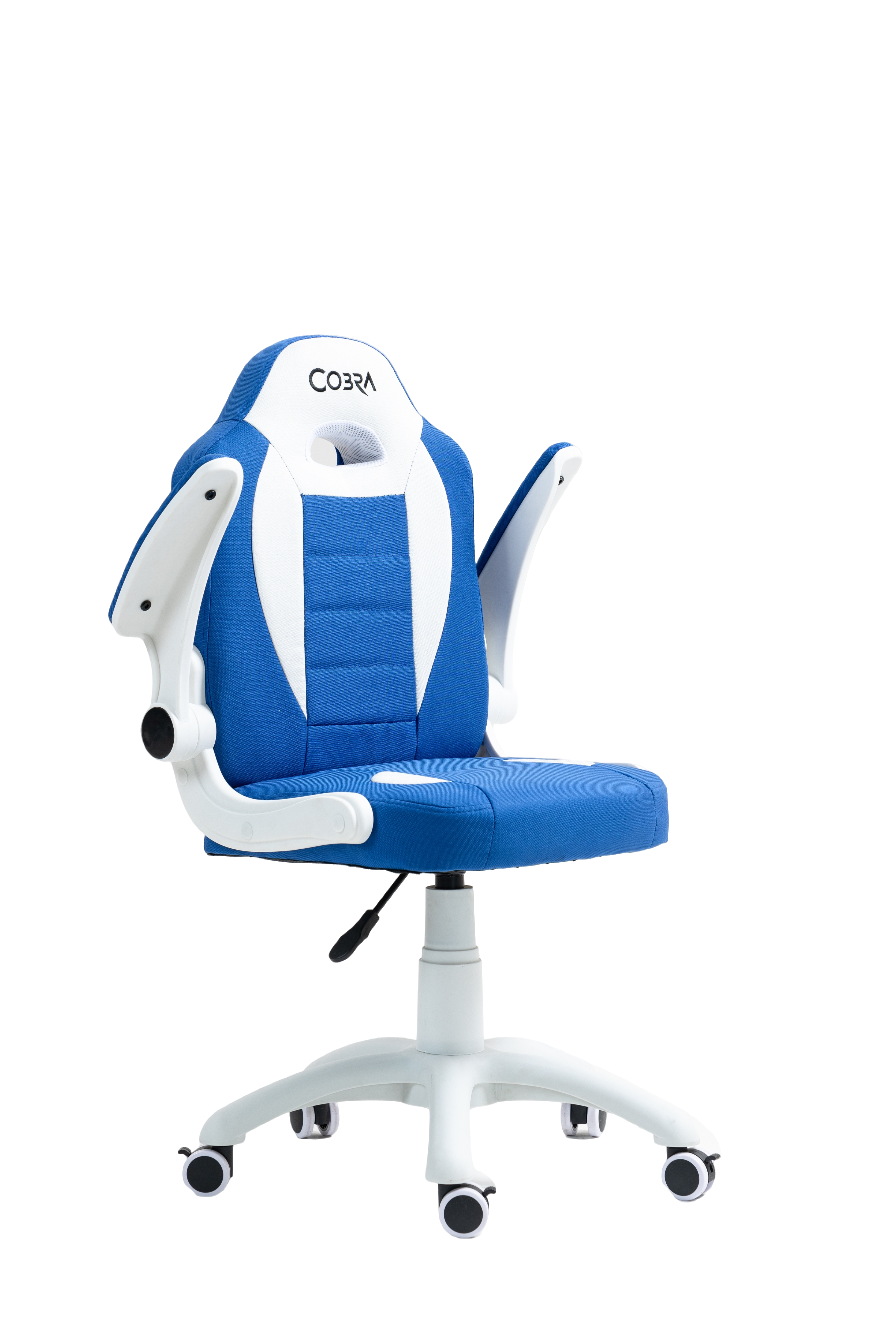 Niebiesko-biały fotel gamingowy z podłokietnikami i pięcioramienną podstawą z kółkami.