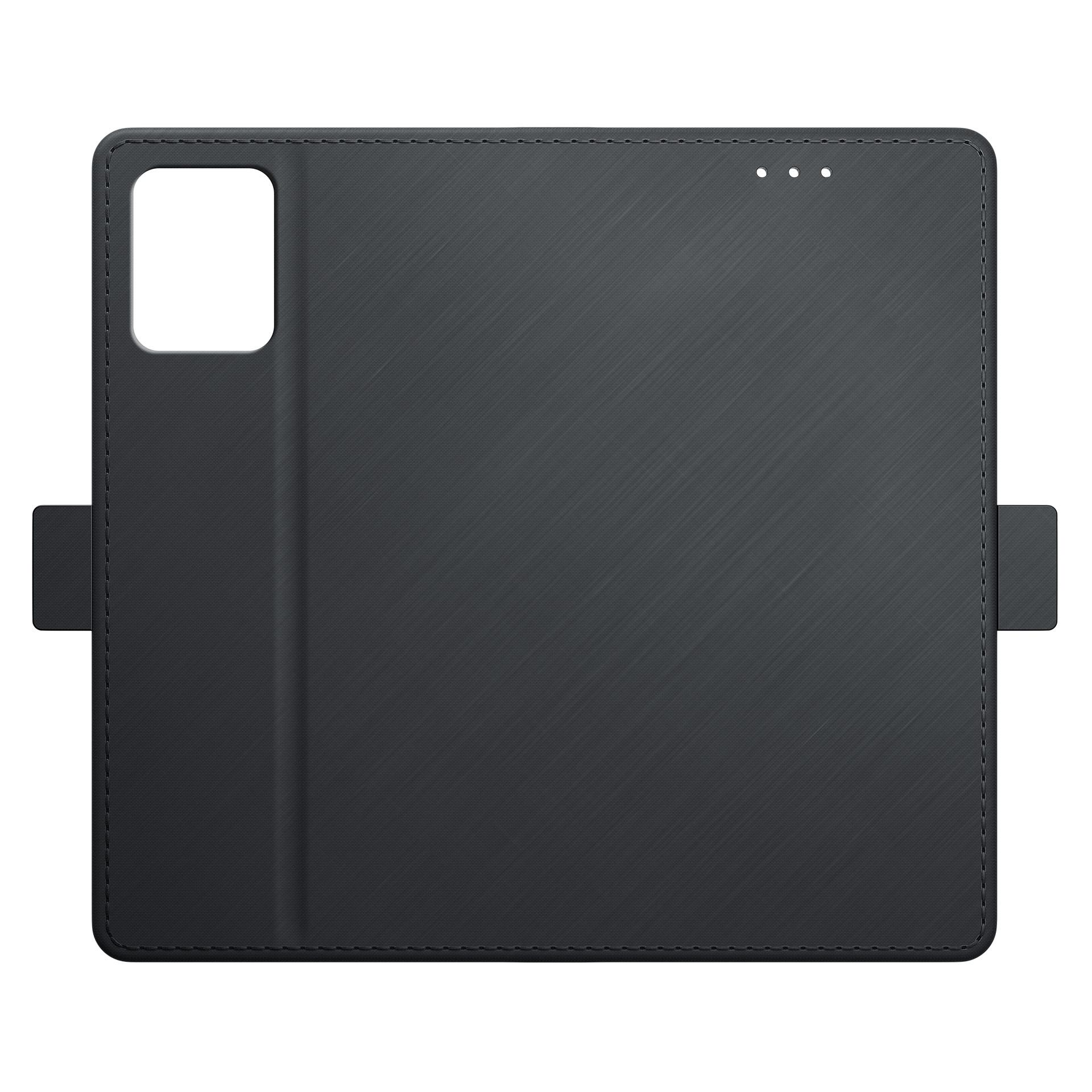 Czarne etui na telefon z wycięciem na aparat i trzema małymi otworami.