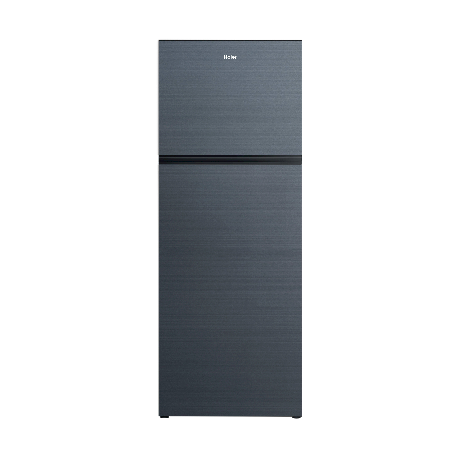 Ein dunkelgrauer Haier Kühlschrank mit zwei Türen, freistehend.