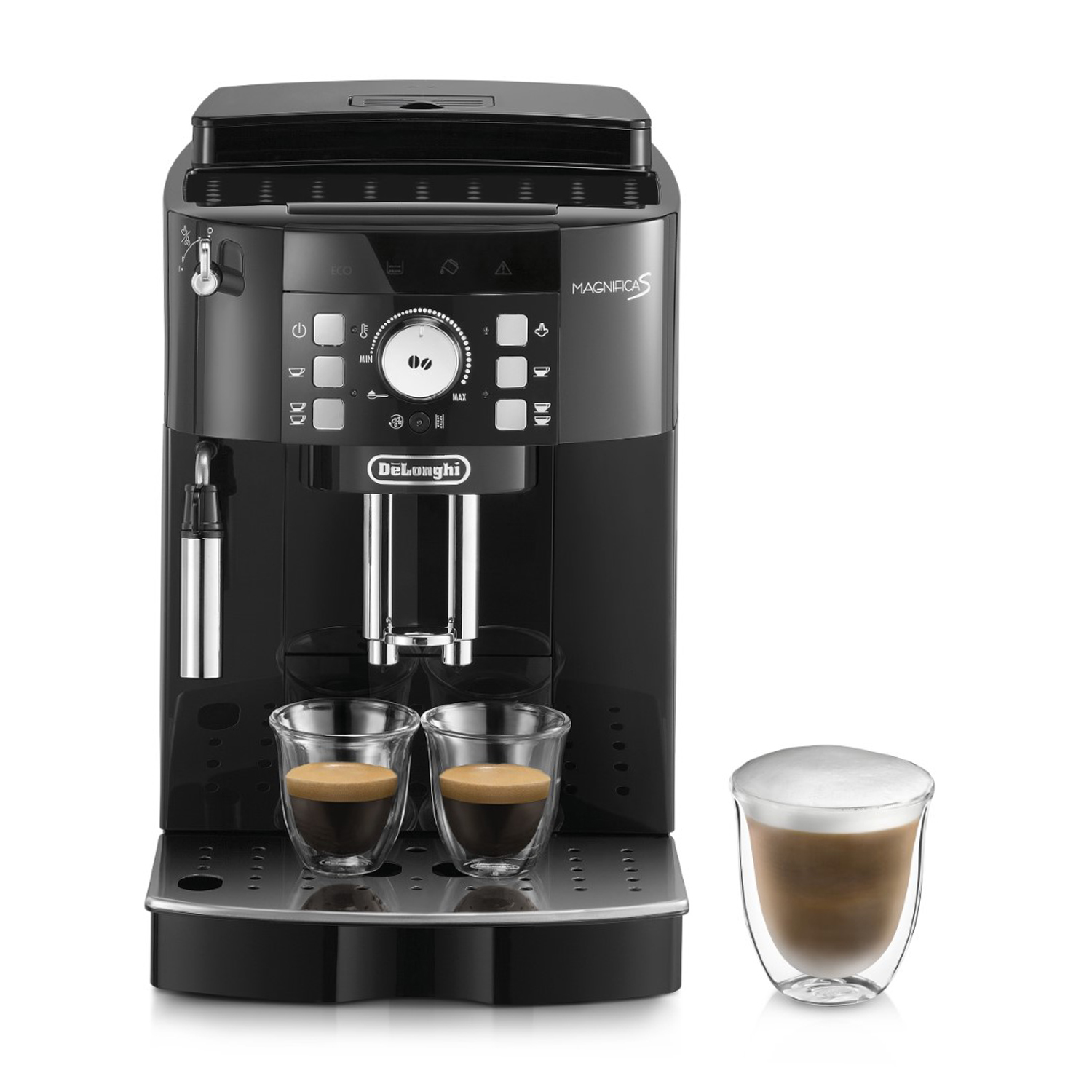 Zwarte koffiemachine met twee espressokopjes en een cappuccino in een glas.