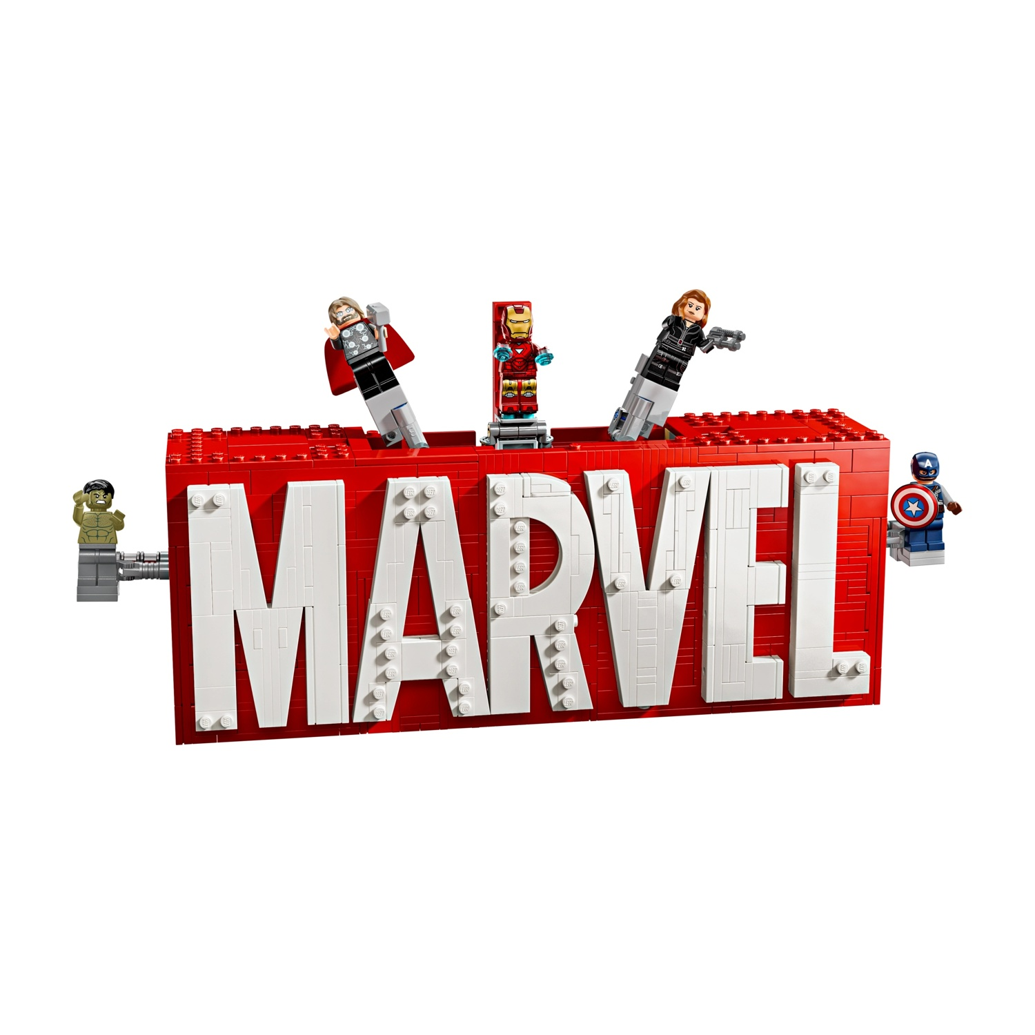 Figure Lego di Thor, Iron Man, Vedova Nera, Captain America e Hulk su un logo Marvel rosso.