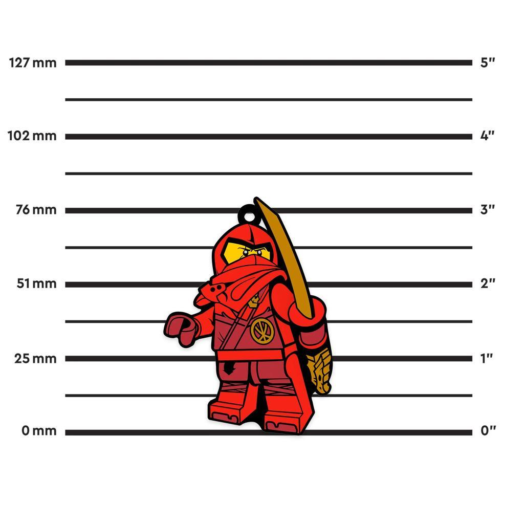 Un personaggio rosso Ninjago con spada d'oro, alto circa 7,6 cm.