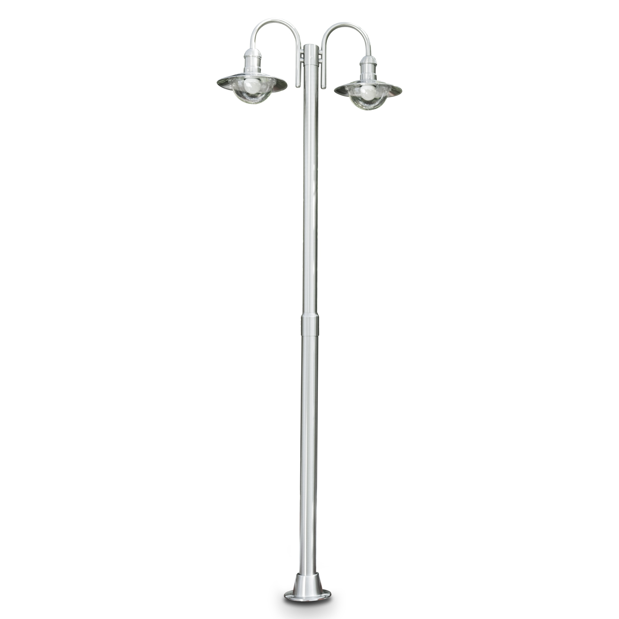 Ein silberner Laternenpfahl mit zwei Lampen.