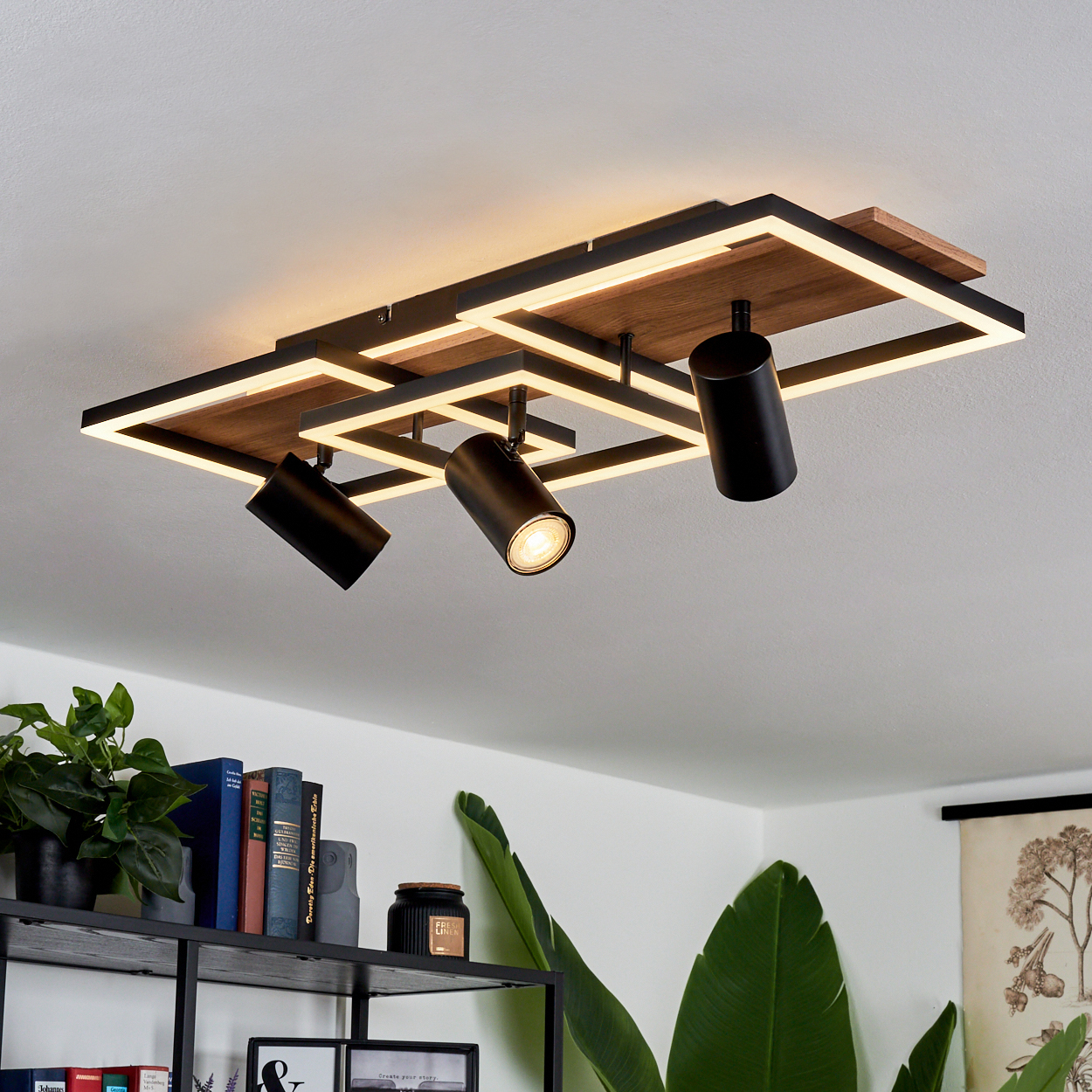 Moderne Deckenleuchte mit Holz, Metall und LED-Beleuchtung.