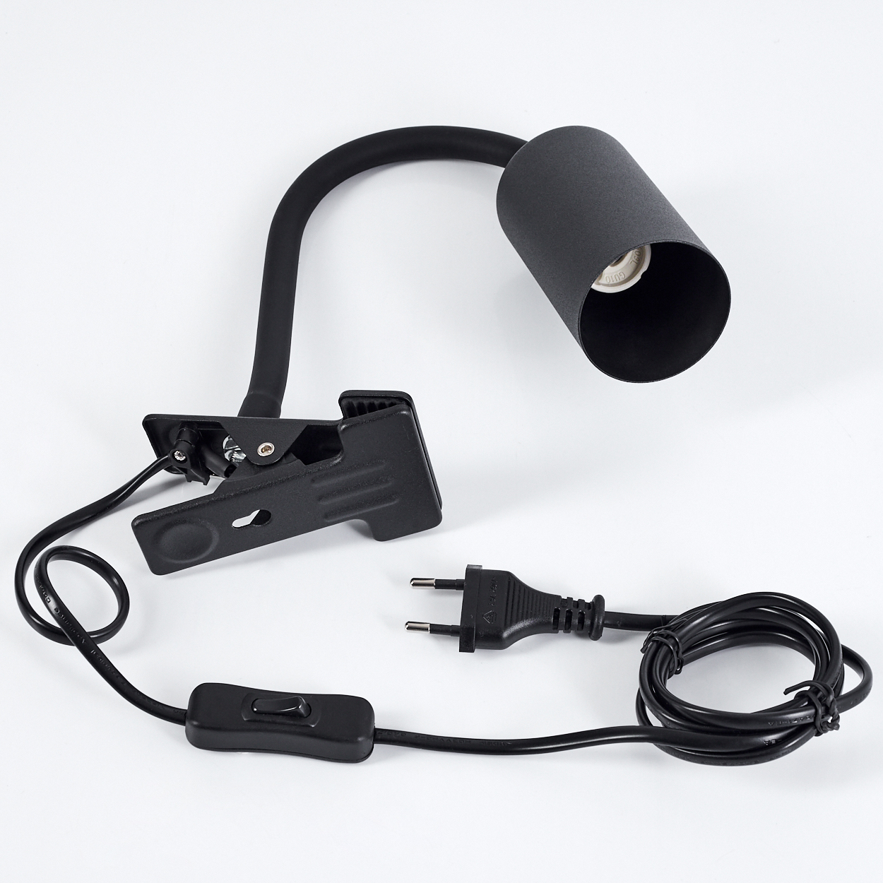 Schwarze Klemmlampe mit flexiblem Arm, Schalter und Stecker.