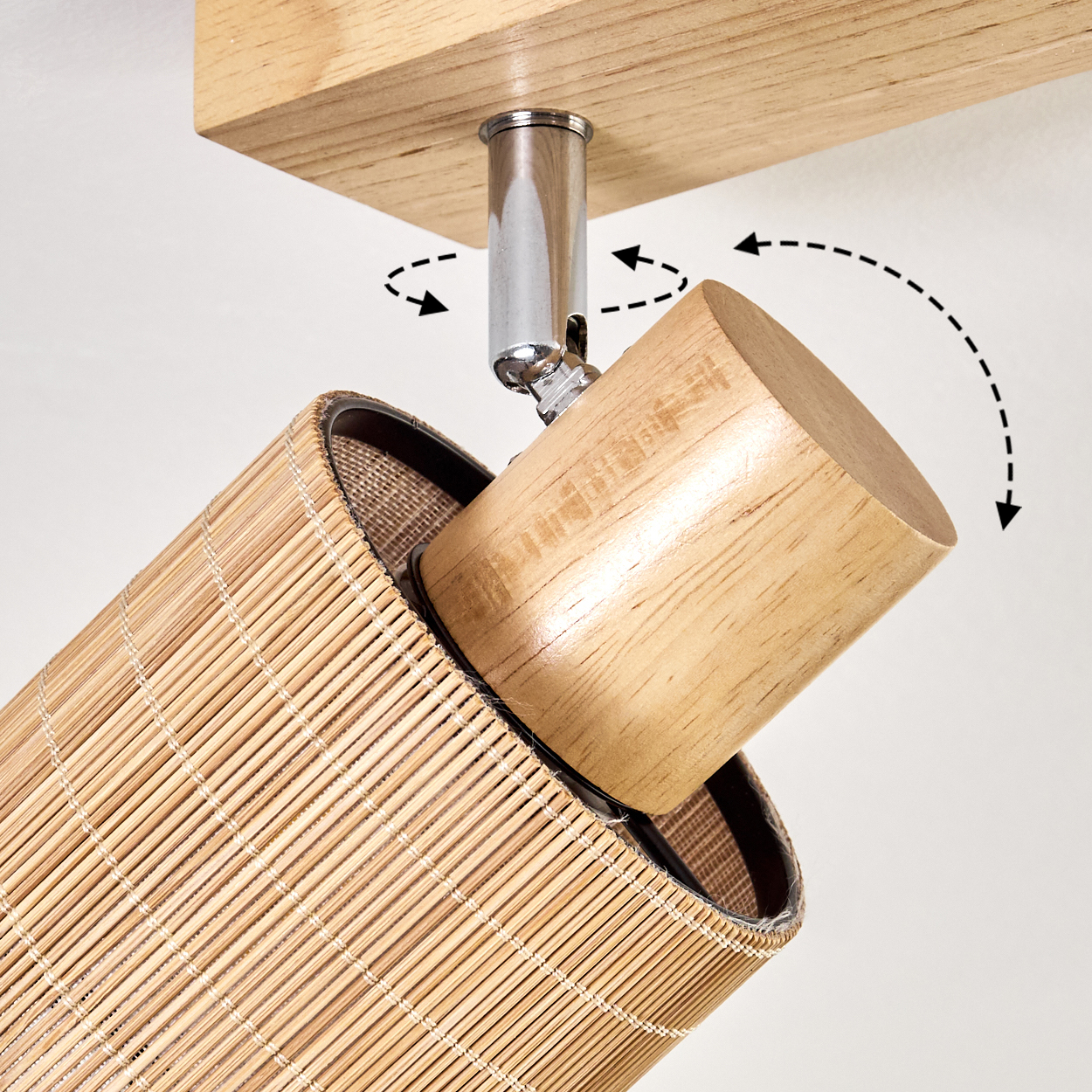 Holzlampe mit Bambus-Schirm, verstellbar.