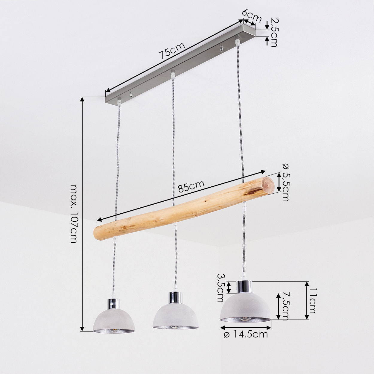 Hängelampe mit Holzstamm und drei Betonlampenschirmen.