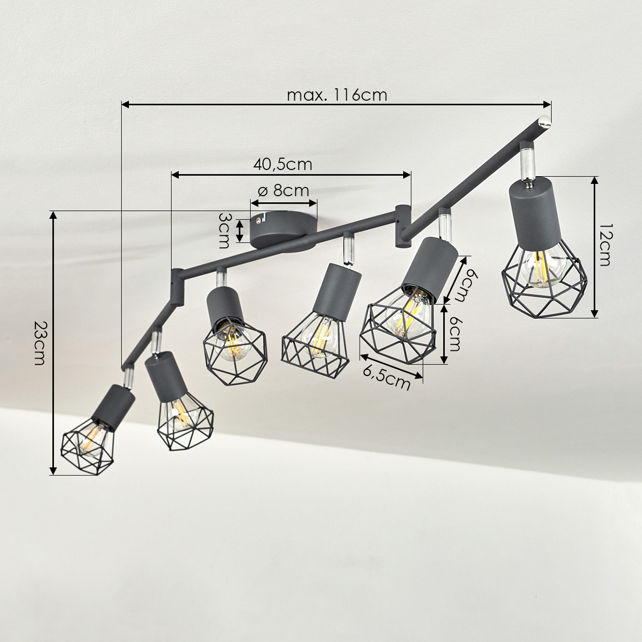 Schwarzer Deckenstrahler mit fünf Lampen, geometrische Käfigschirme.