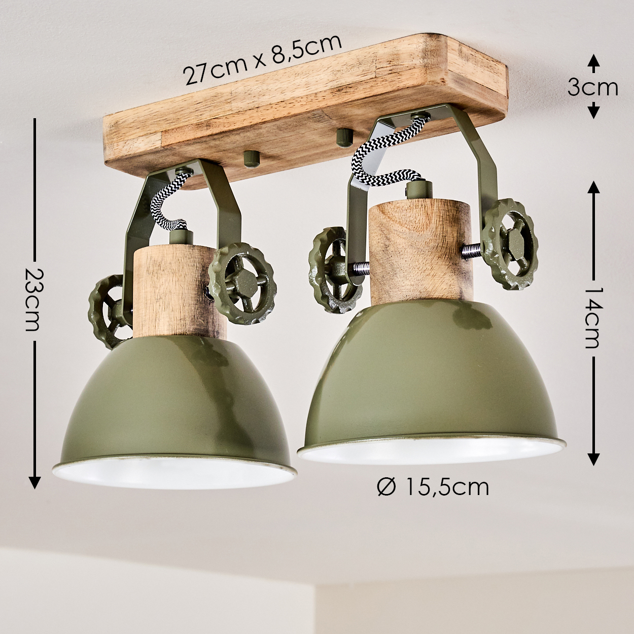 Deckenleuchte mit Holzsockel und zwei grünen Lampenschirmen.