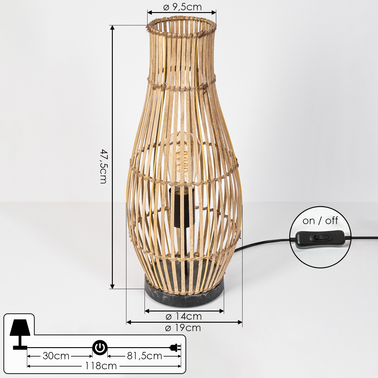 Braune Korbtischlampe mit offenem Design und sichtbarer Glühbirne. Maße angegeben.