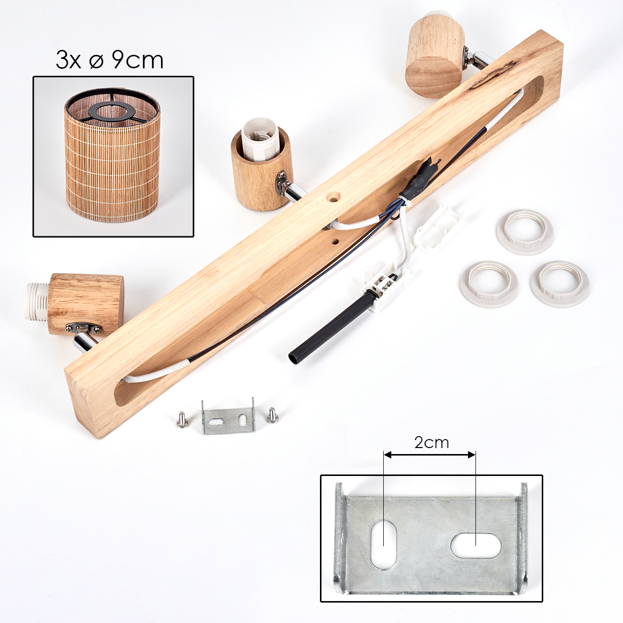 Ein hölzerner Lampenarm mit Verkabelung, Fassungen und Beschlägen.