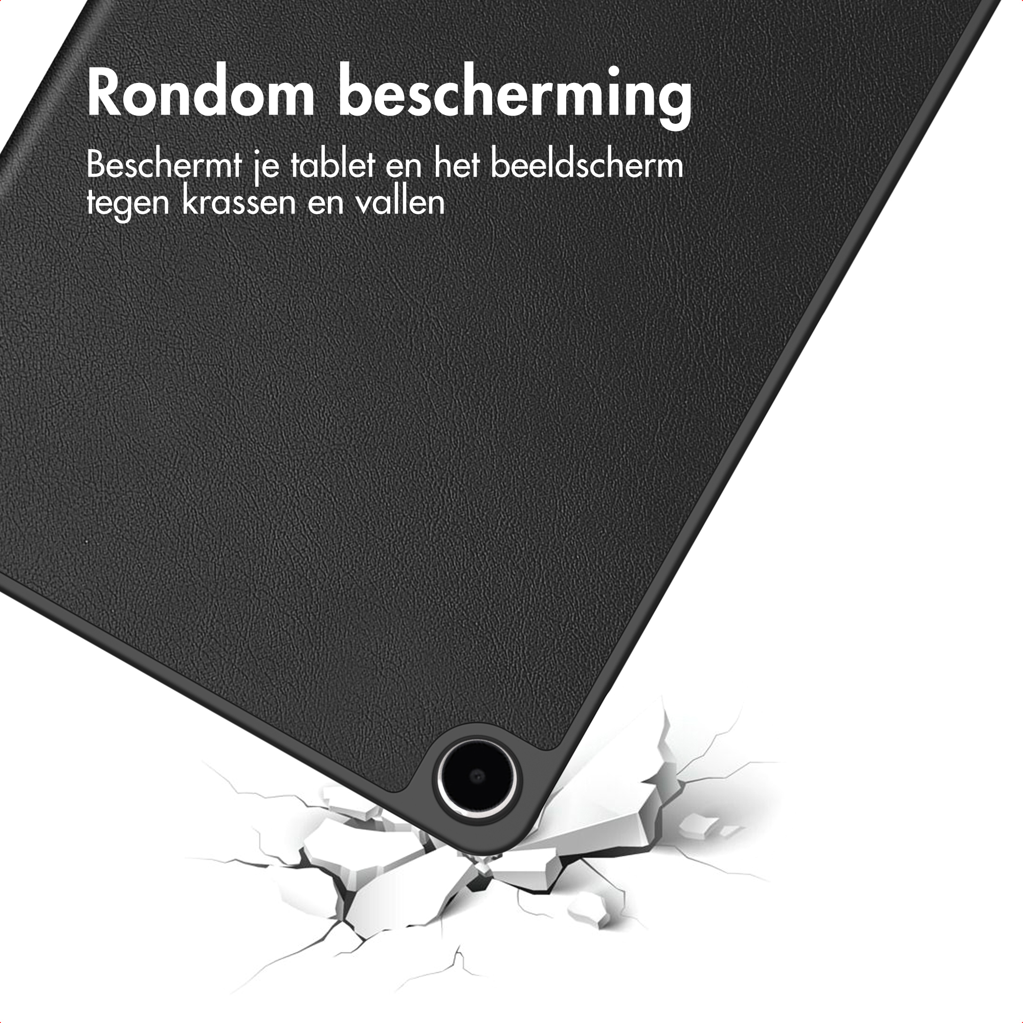 Zwarte tablethoes met camerauitsparing die op een gebarsten oppervlak valt.