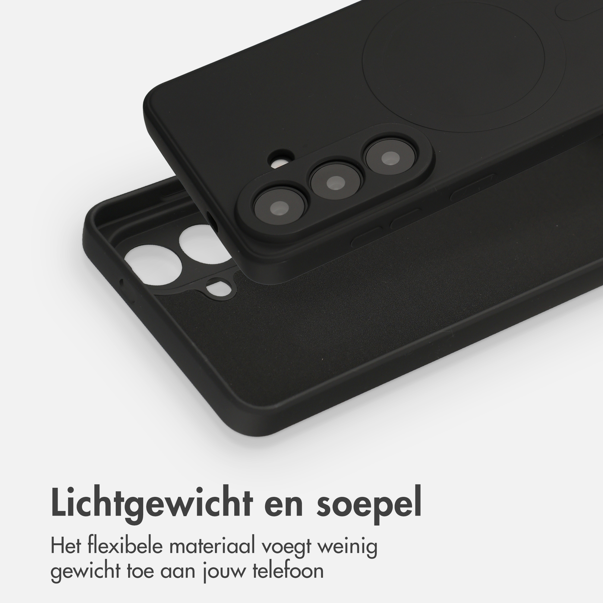Coque de téléphone noire avec caméras sur fond gris.