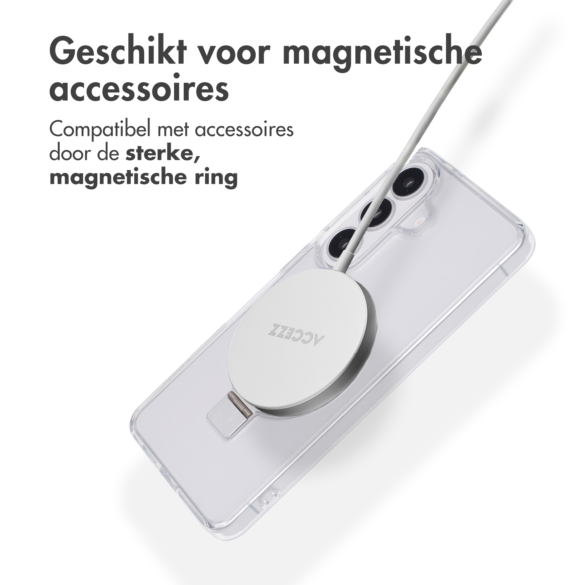 Un chargeur magnétique blanc est attaché à un téléphone transparent.