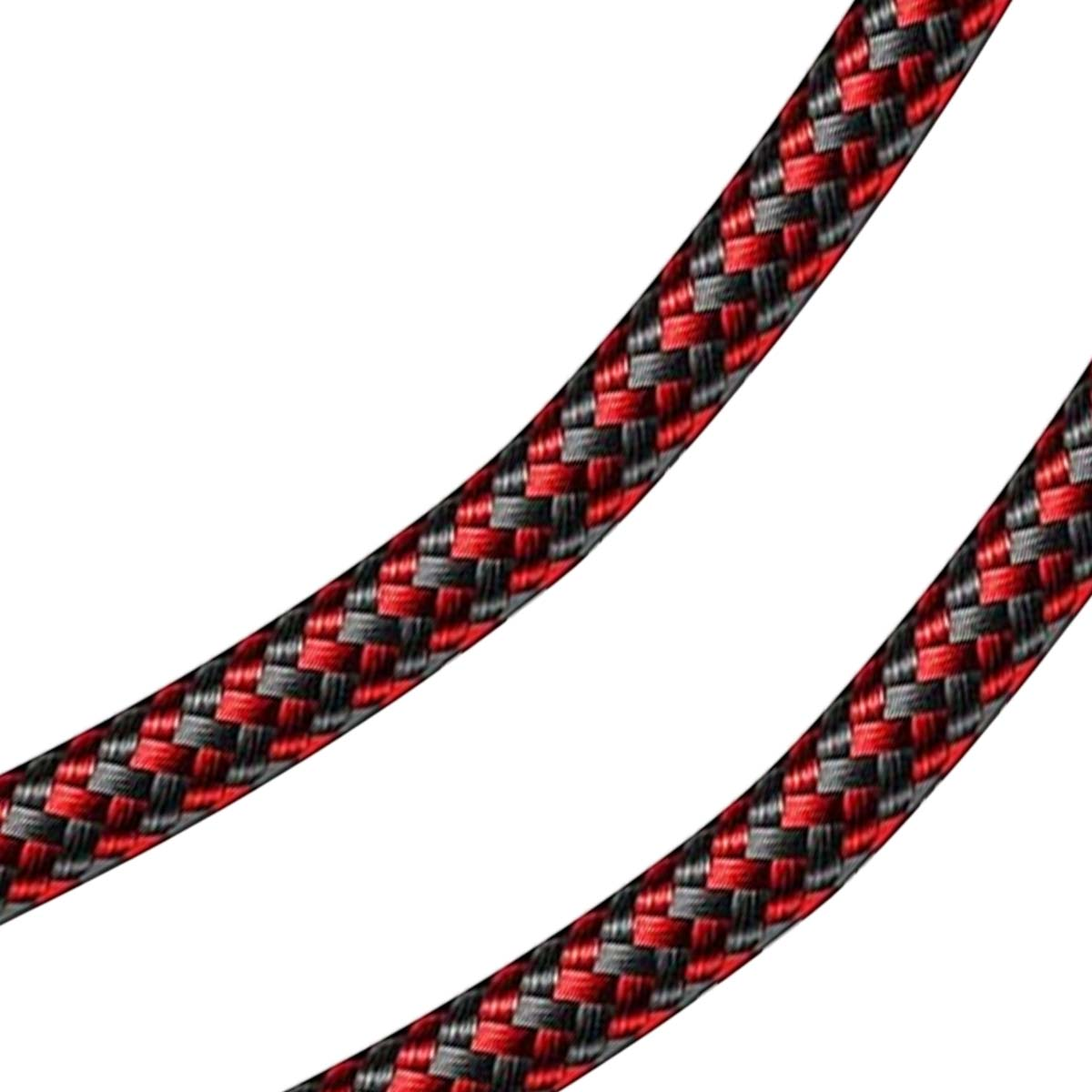 Zwei geflochtene Kabel in Rot, Schwarz und Grau verlaufen diagonal.