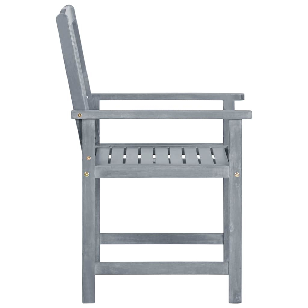 Grauer Holzstuhl mit Armlehnen und Lattenrost-Sitz, von der Seite gezeigt.