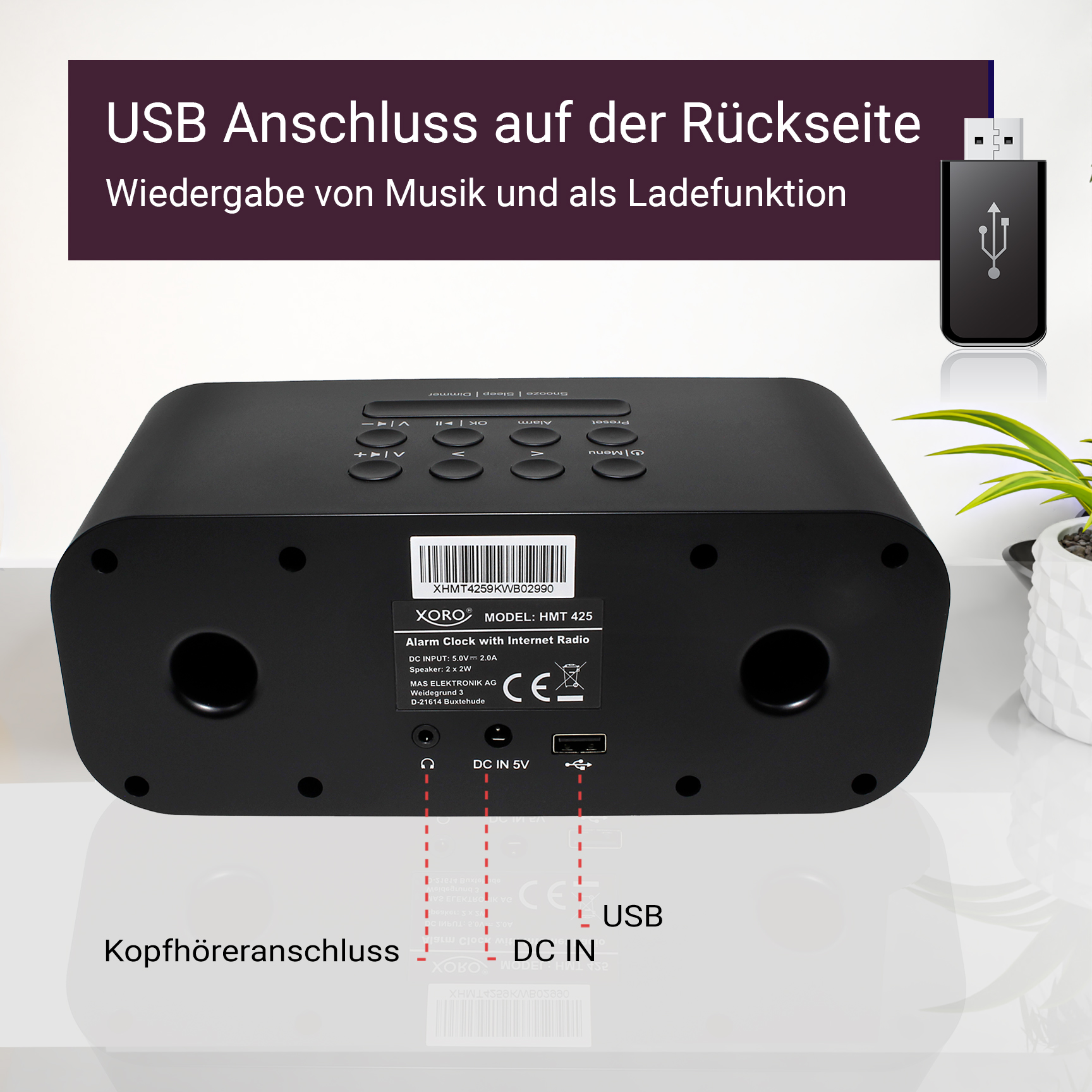 Rückseite eines schwarzen Radioweckers mit USB, DC IN und Kopfhöreranschluss.
