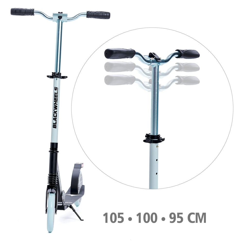 Un patinete con manillar ajustable y dimensiones de 105-100-95 cm.