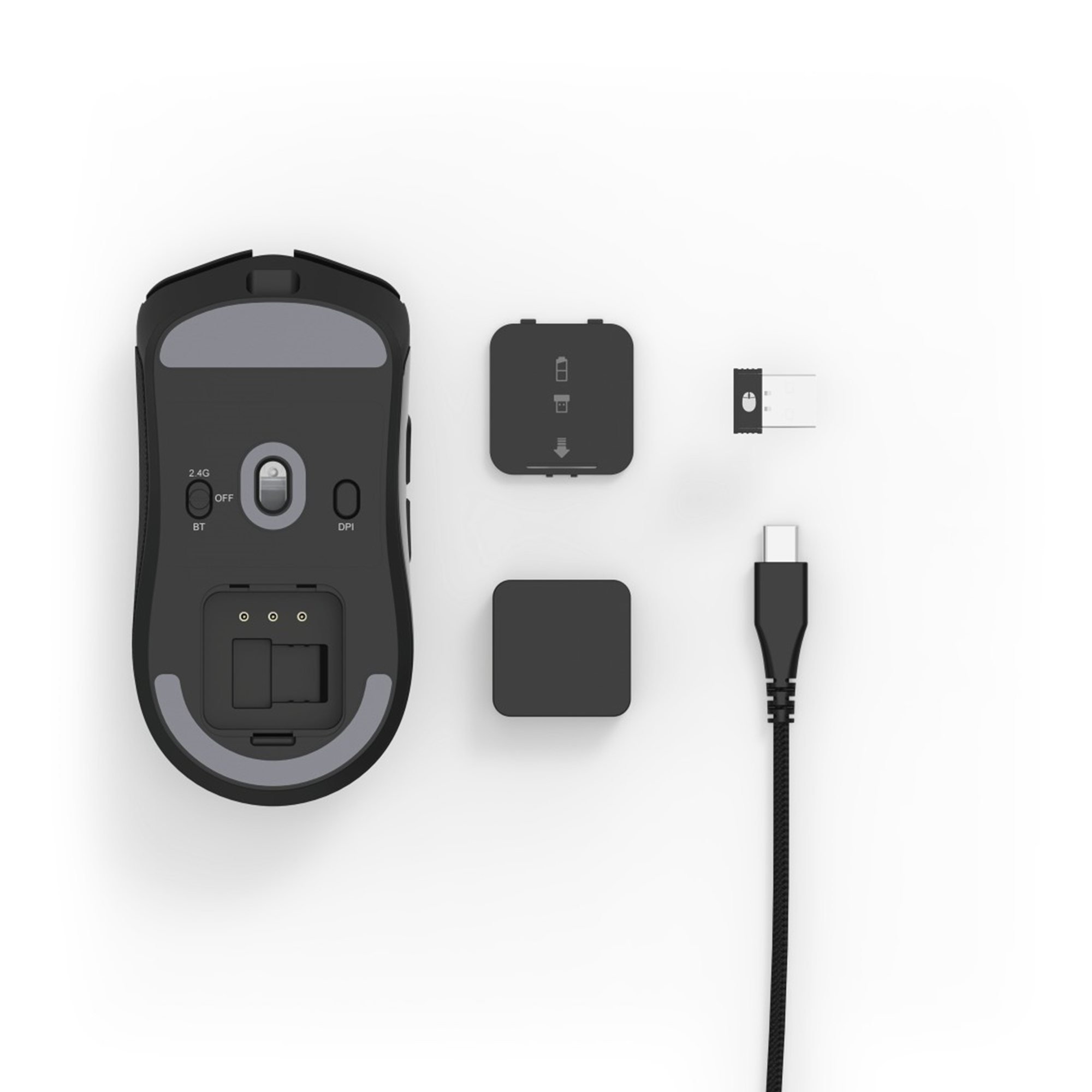Mouse per computer nero con cavo e accessori su sfondo bianco.