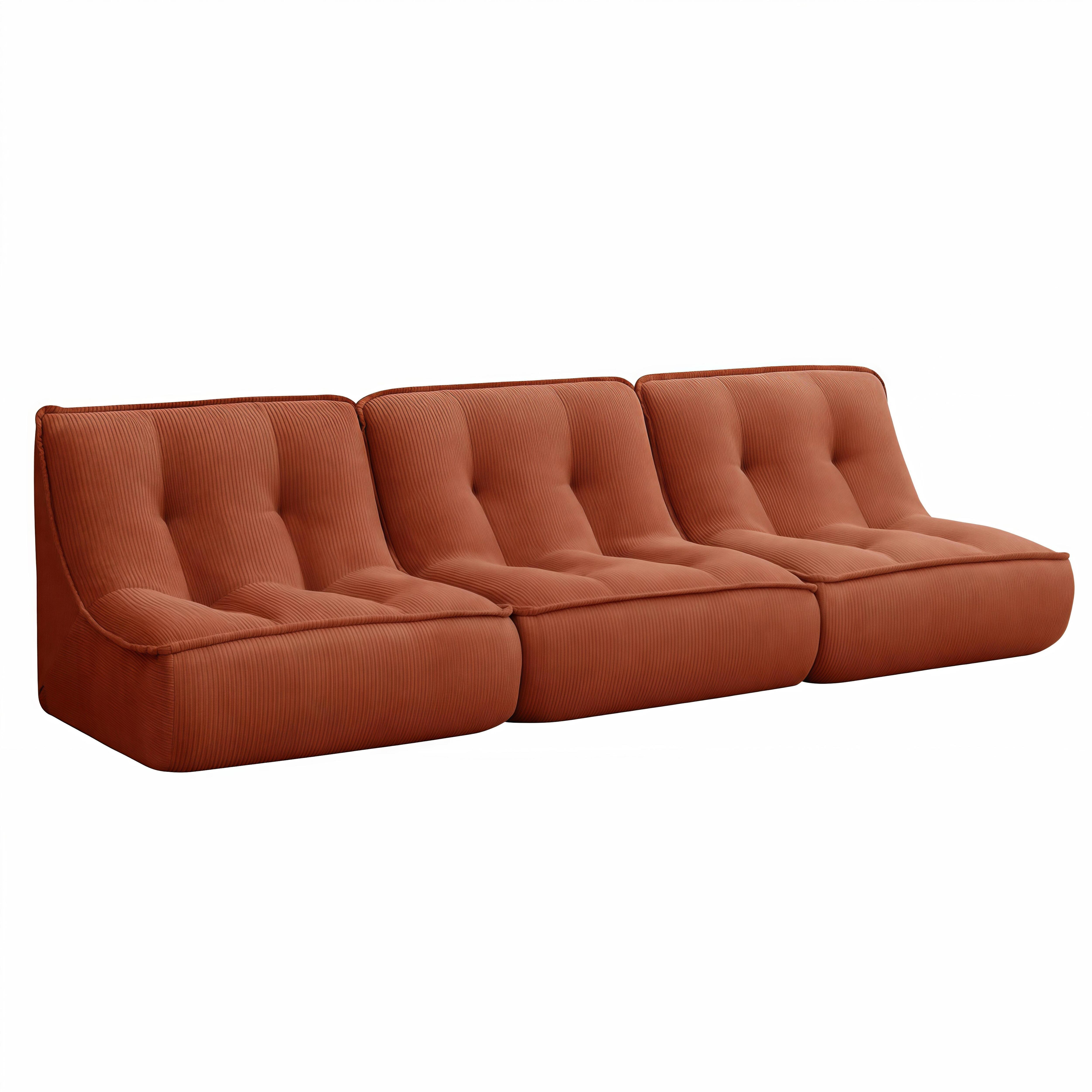 Ein orangefarbener, dreiteiliger Cord-Sofa-Sitz ohne Armlehnen.