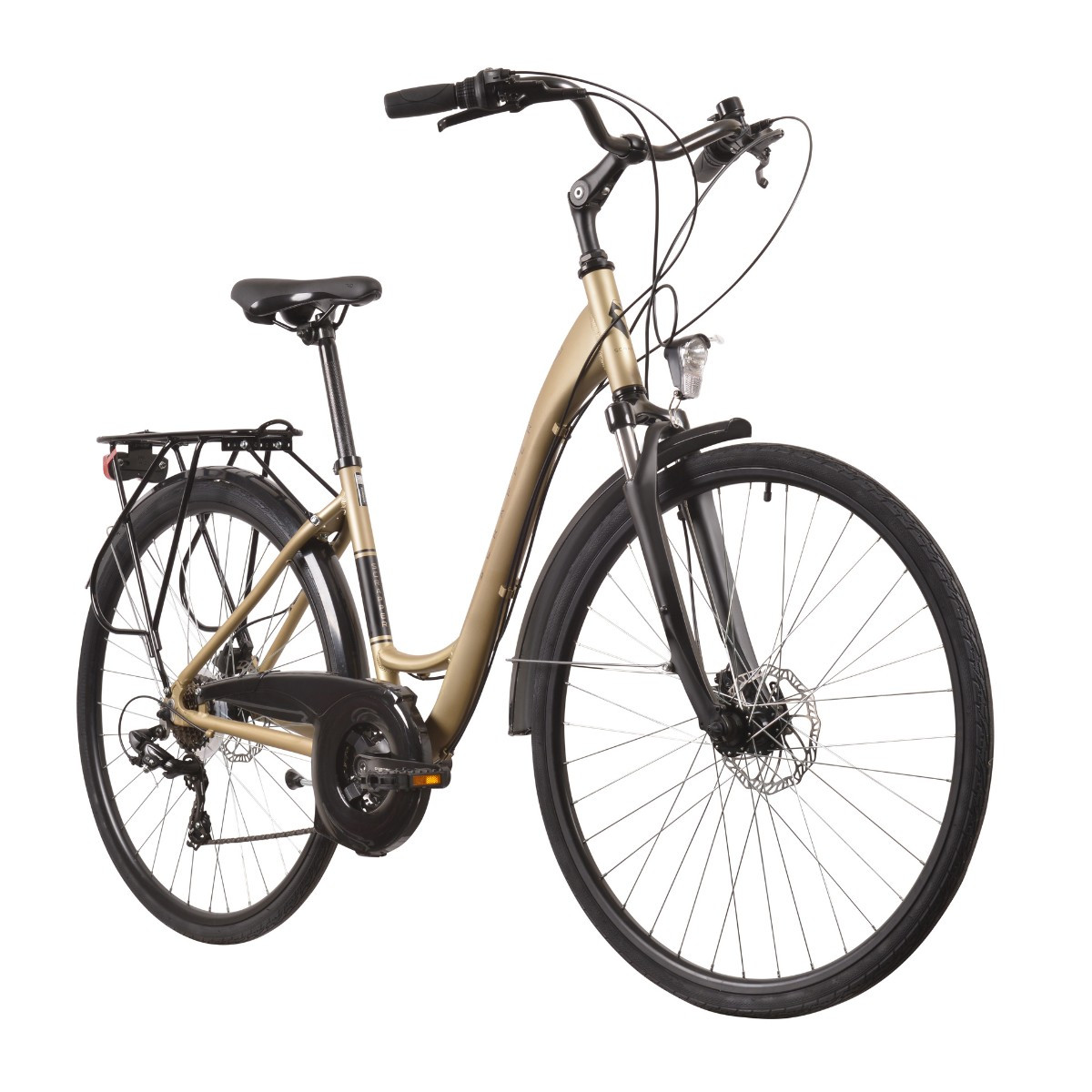 Złoty rower damski z bagażnikiem i błotnikami, białe tło.