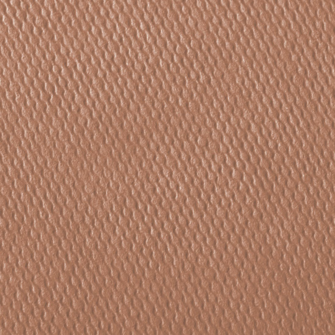 Zbliżenie jasnobrązowej, teksturowanej powierzchni z ukośnymi grzbietami.