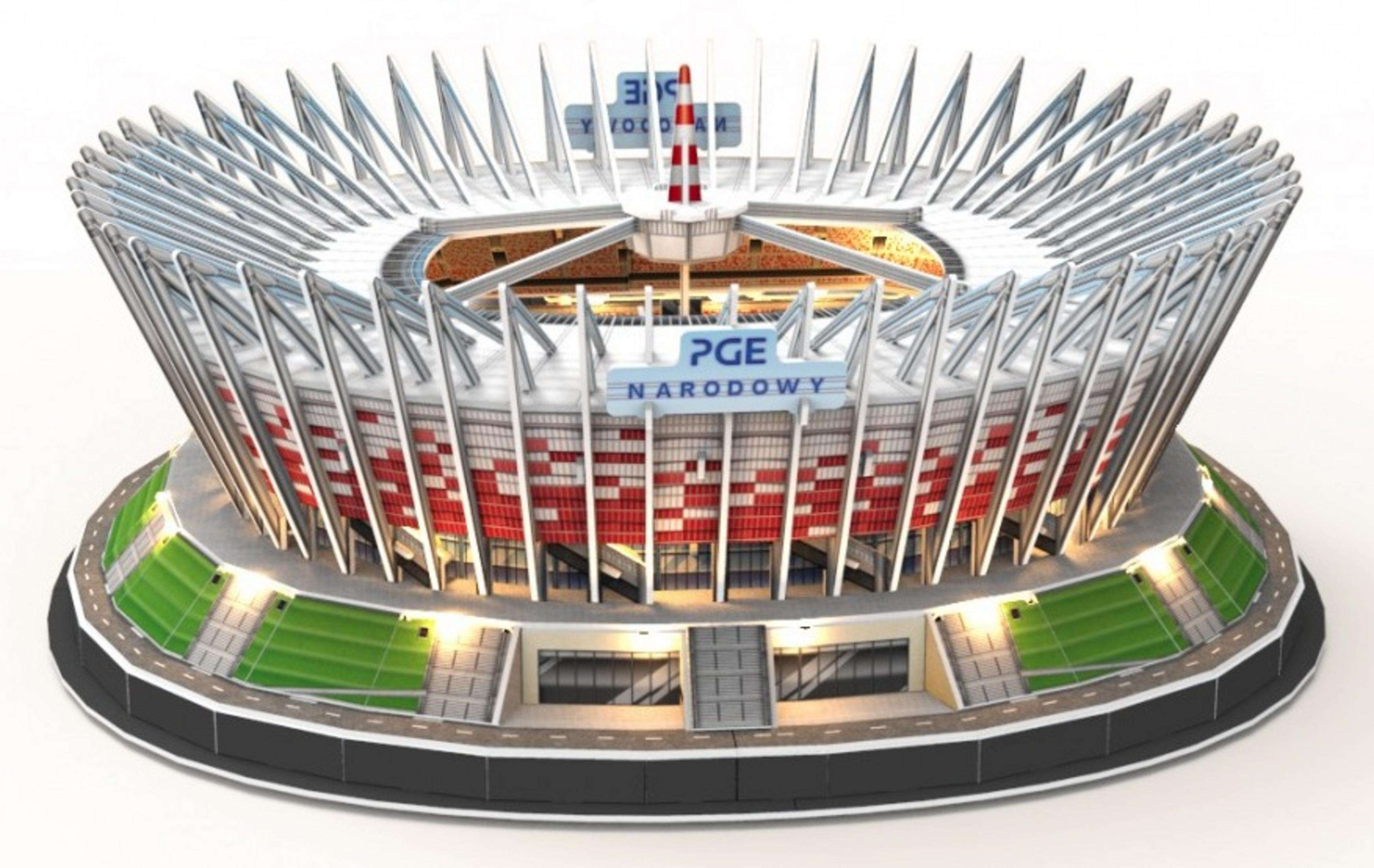 Stadion w biało-czerwone pasy, napis PGE Narodowy, trybuny i boisko.