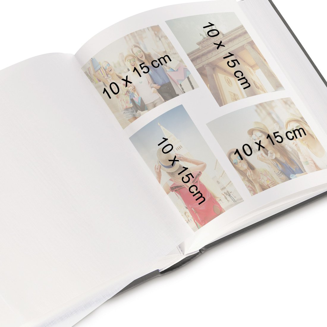 Otwarty album na zdjęcia prezentuje cztery fotografie 10x15 cm.