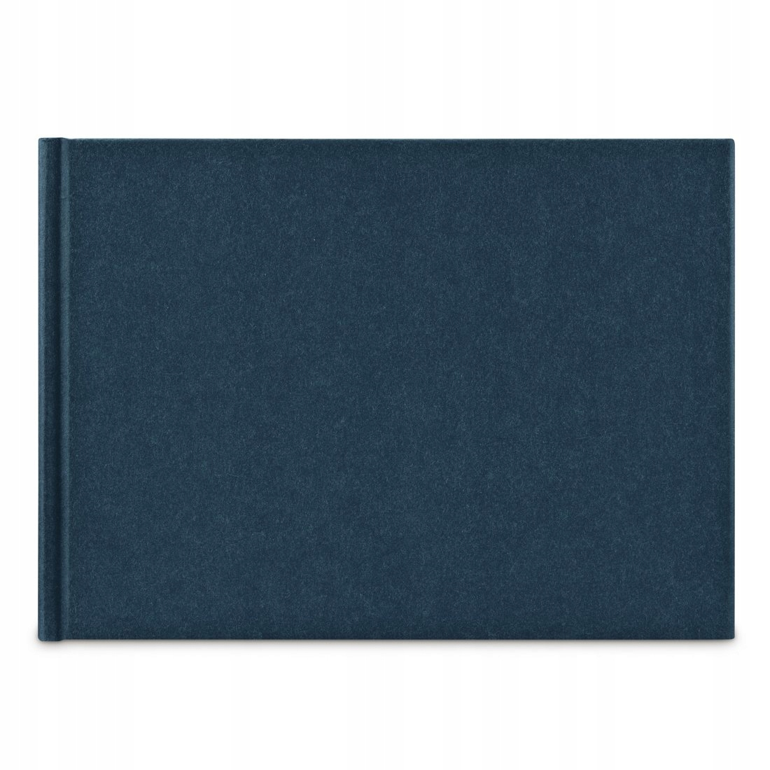 Prosta, prostokątna, ciemnoniebieska okładka książki lub albumu z widocznym grzbietem po lewej stronie, na białym tle.