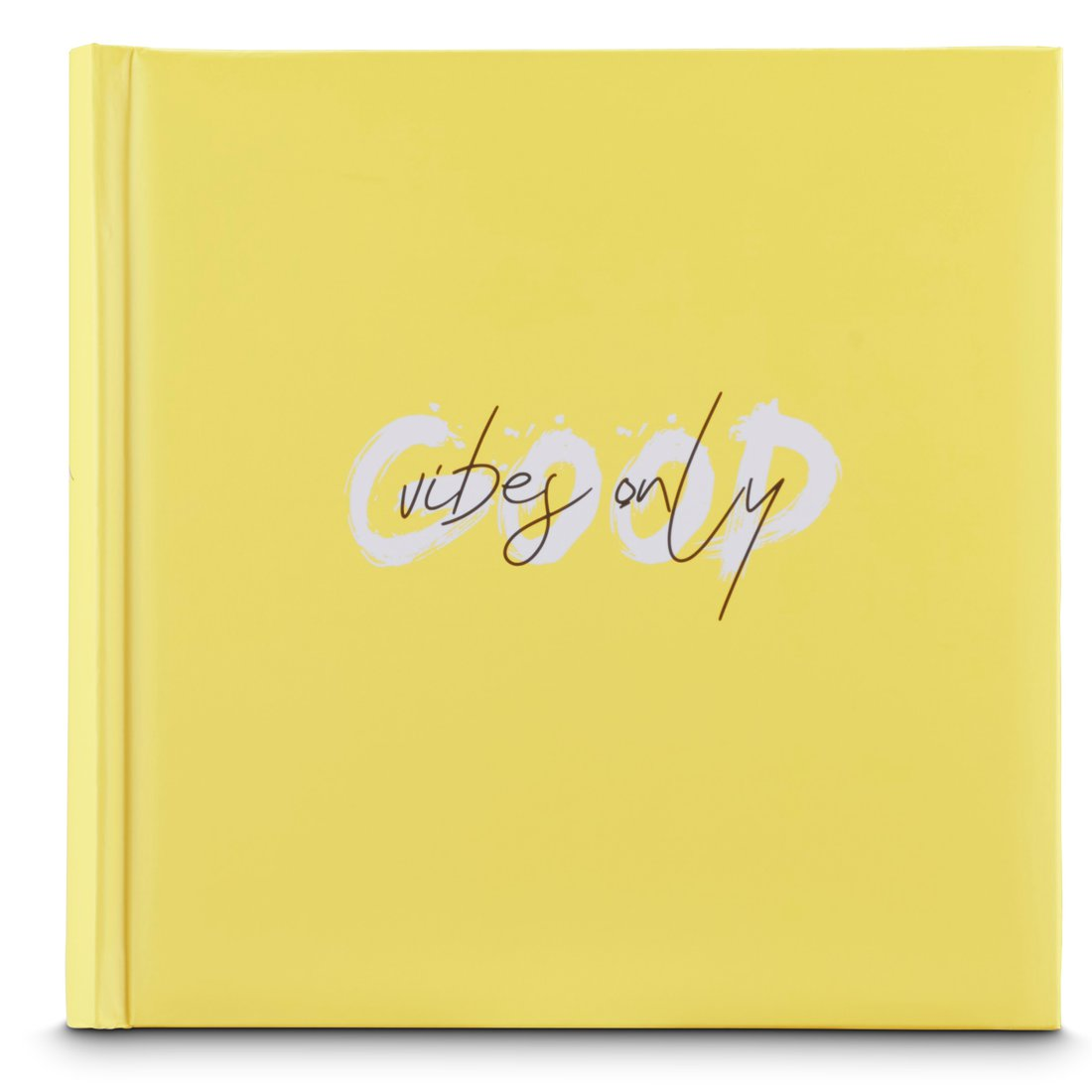 Żółty notatnik z białym napisem "vibes only".