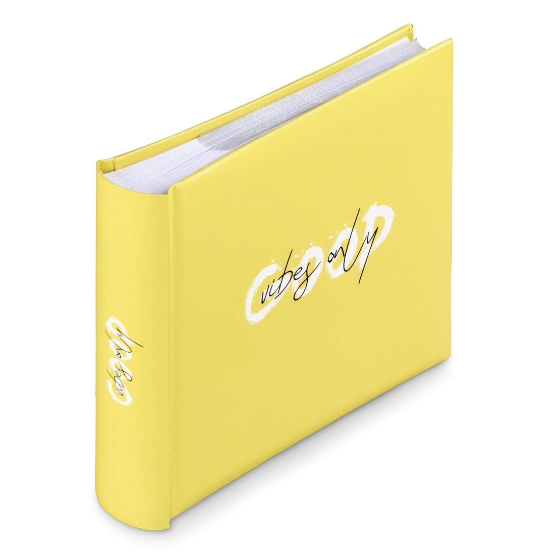 Żółty album na zdjęcia z napisem "vibes only" na okładce.
