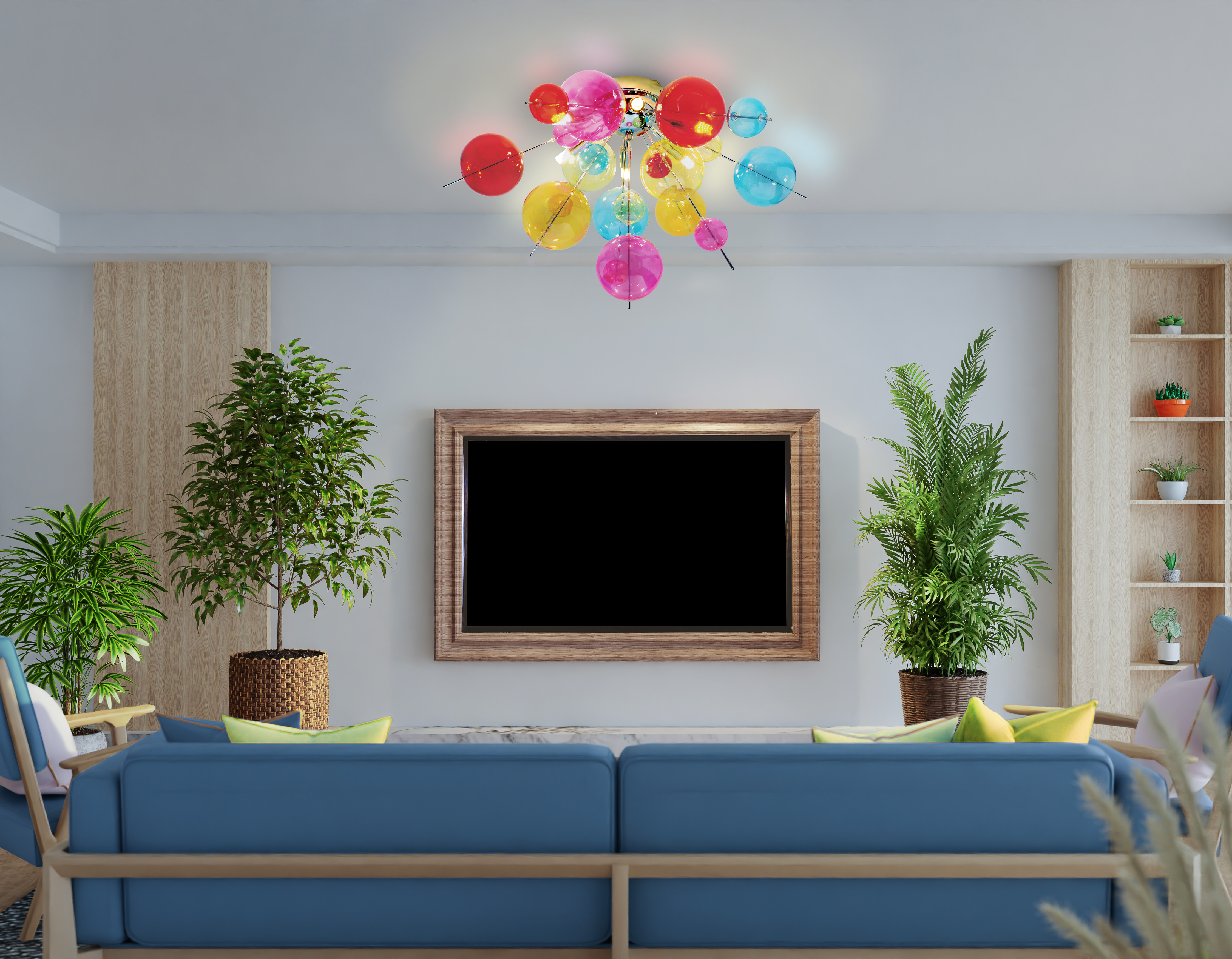 Ein Wohnzimmer mit blauen Sofas, Pflanzen, einem Fernseher und einer bunten Lampe.