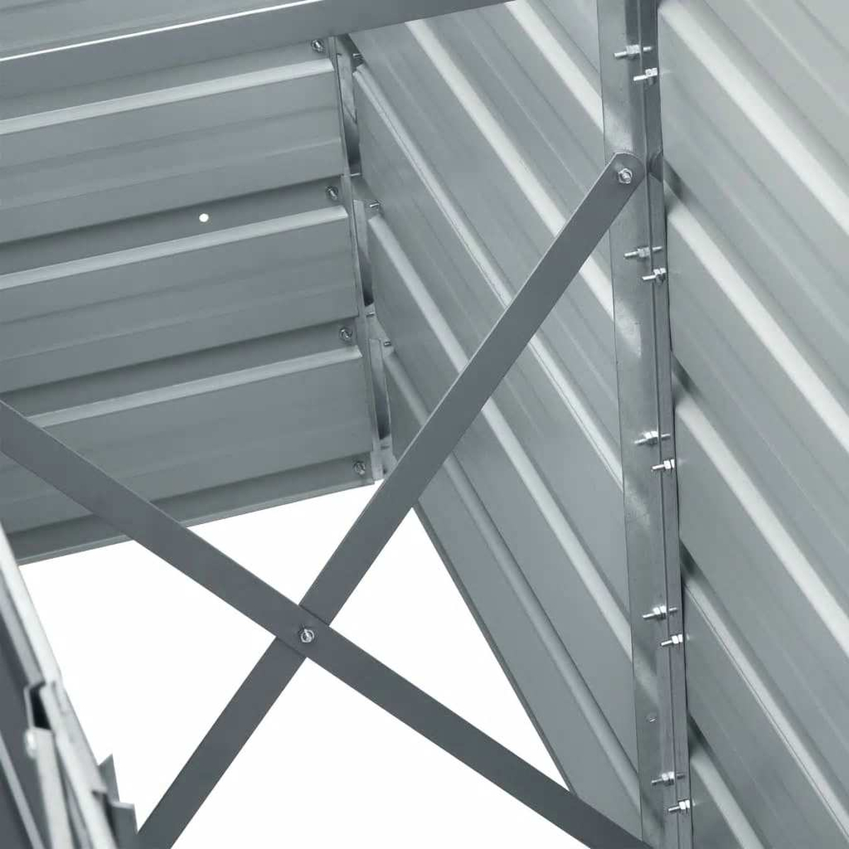 Graue Metallkonstruktion mit Streben und Schrauben.