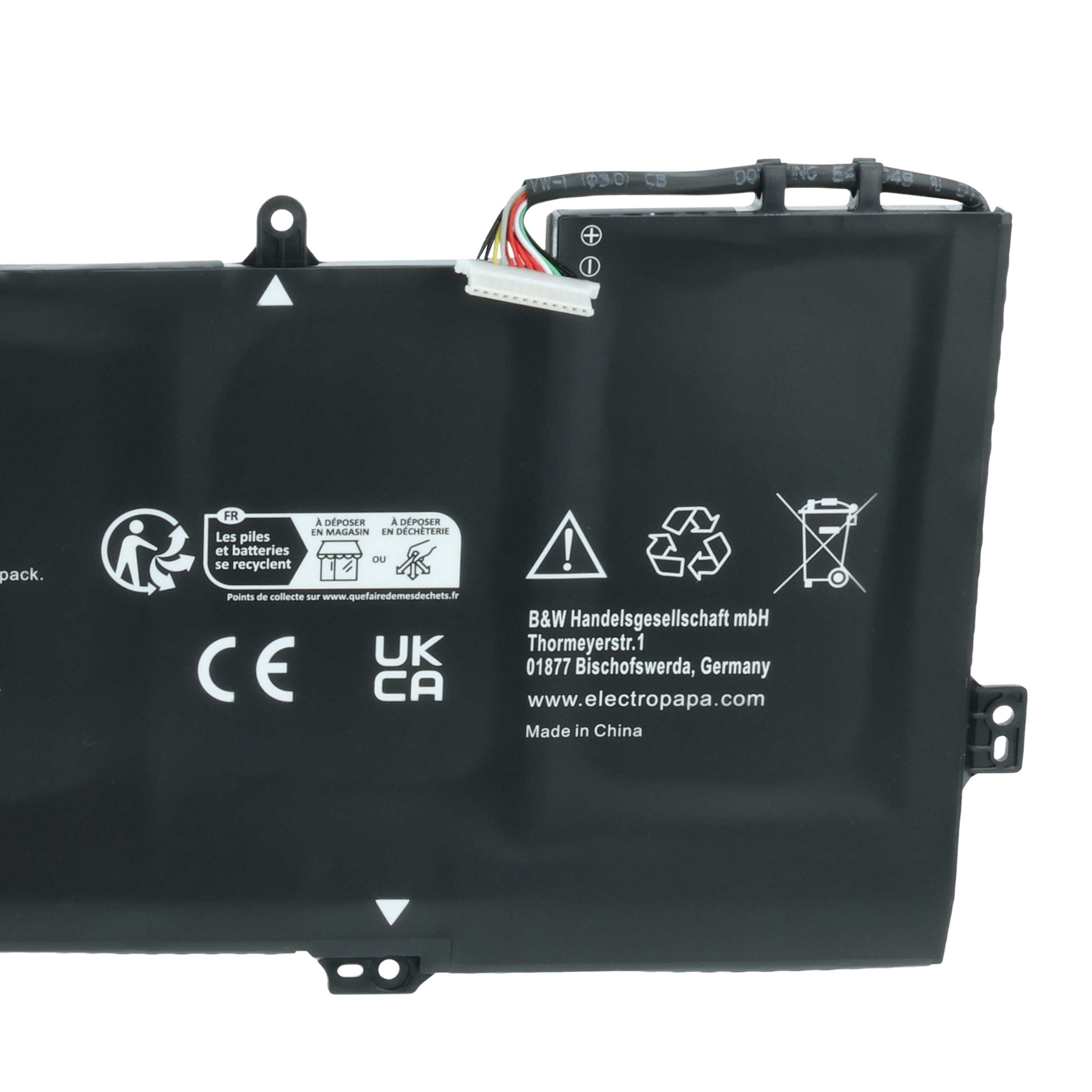 Schwarzer Akku mit Kabeln, CE-, UKCA- und Recycling-Symbolen.