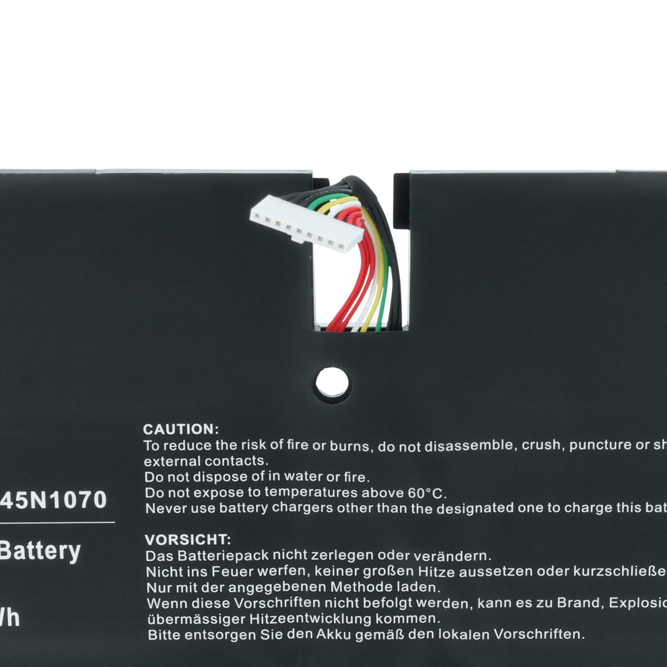 Batteria nera con cavo ed etichette di avvertenza in inglese e tedesco.