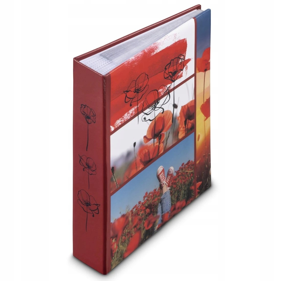 Czerwony album na zdjęcia z motywem maków i czarno-białymi ilustracjami.