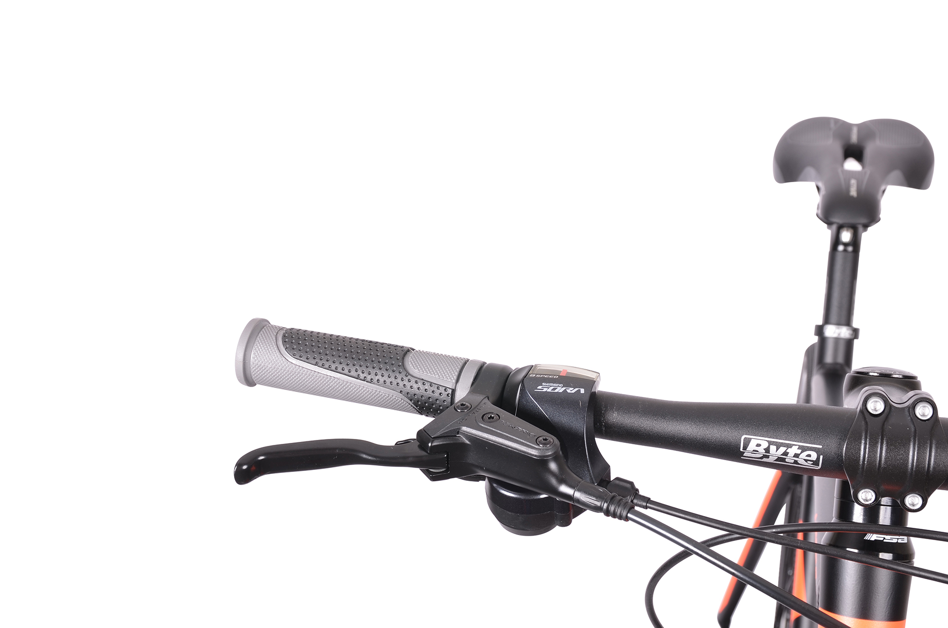 Kierownica roweru z chwytem, hamulcem i manetką. Siedzisko i sztyca w tle.