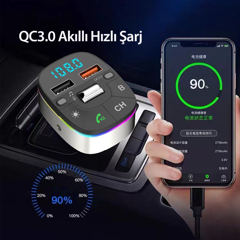 USB portlu ve LED ekranlı QC3.0 araç şarj cihazı, yanında %90 pil gösteren telefon.