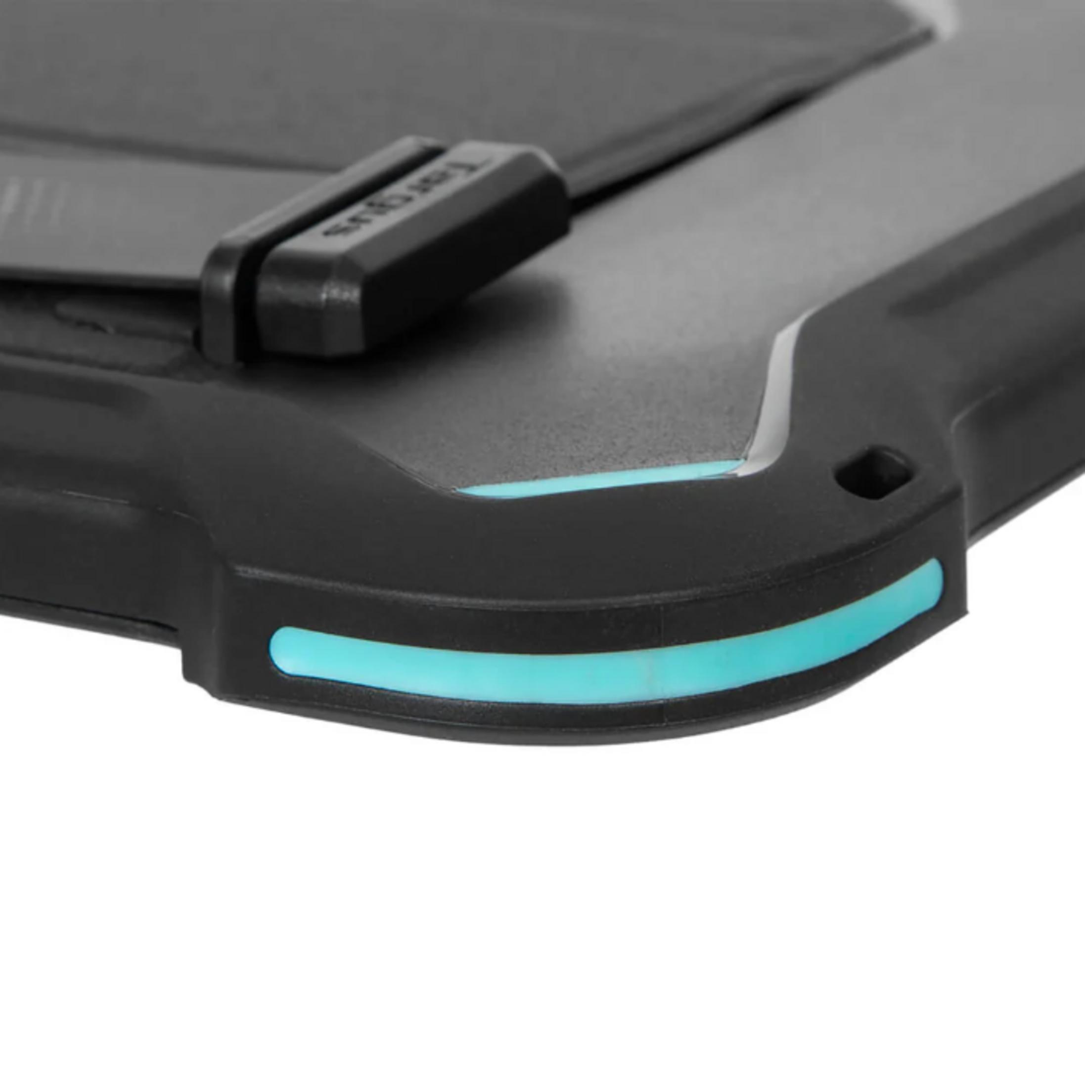 Funda negra con detalles azules y logotipo de Targus.