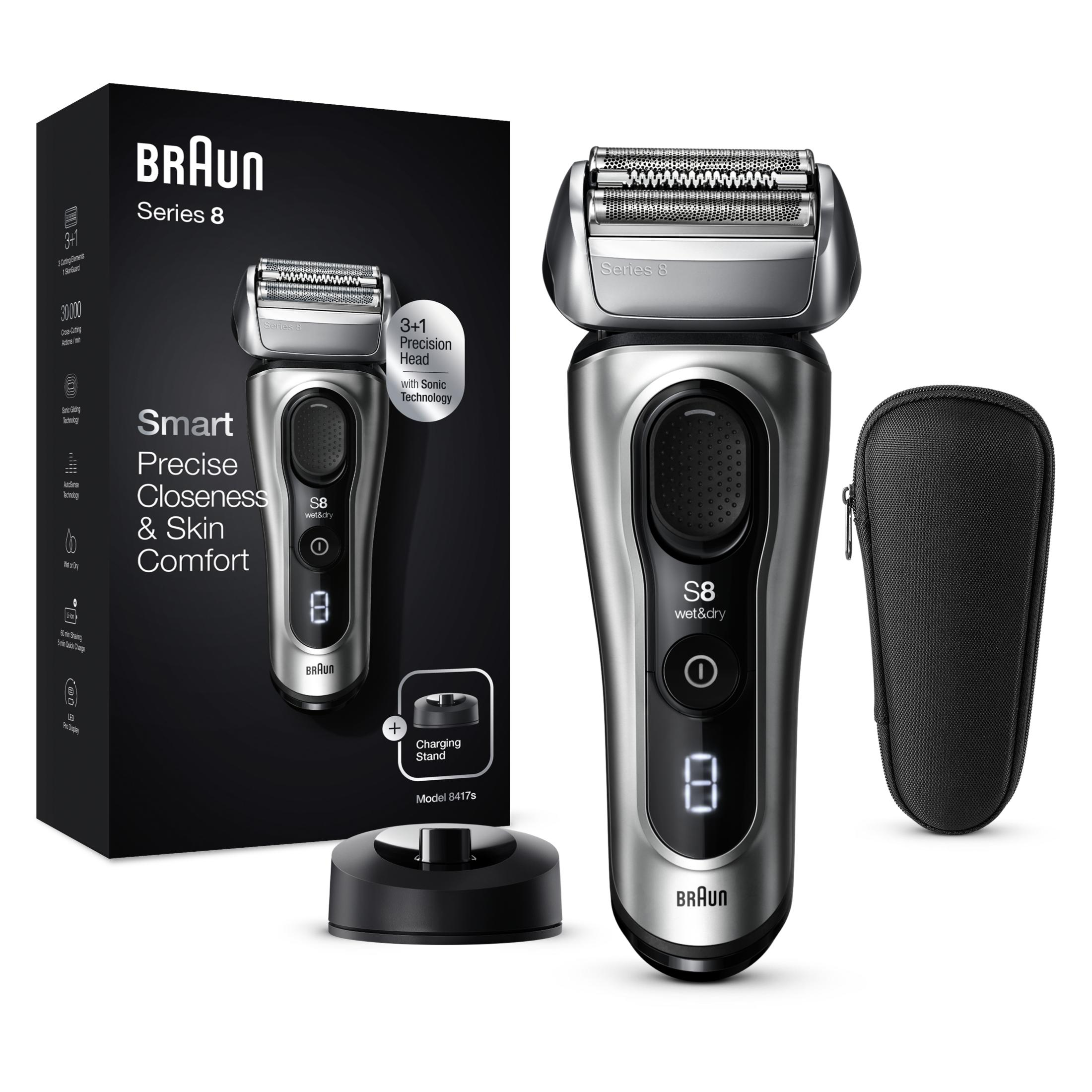 Braun Series 8 elektrikli tıraş makinesi şarj standı, seyahat çantası ve kutusuyla.