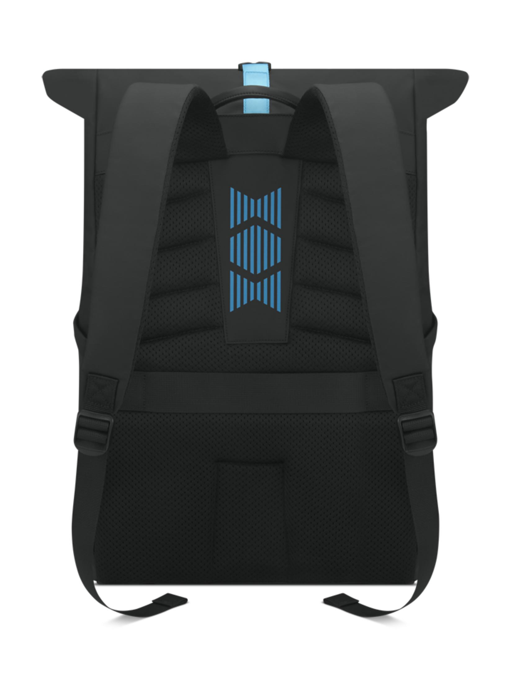 Mochila negra con correas acolchadas y detalle de logo azul.