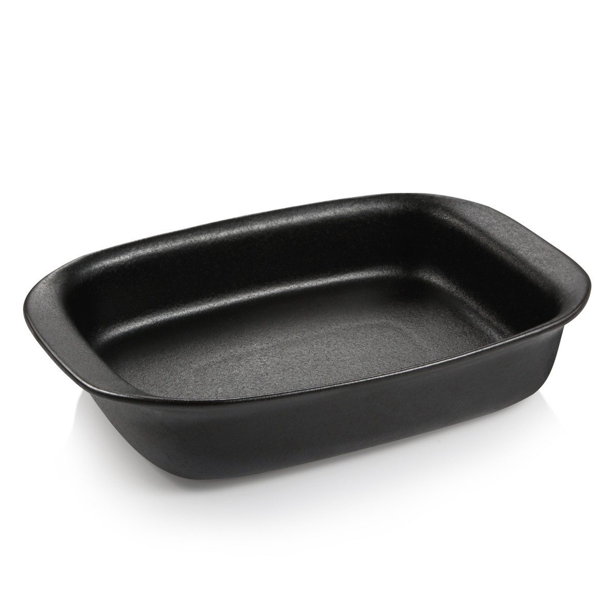 Eine schwarze, rechteckige Auflaufform mit abgerundeten Ecken, isoliert auf weißem Hintergrund.