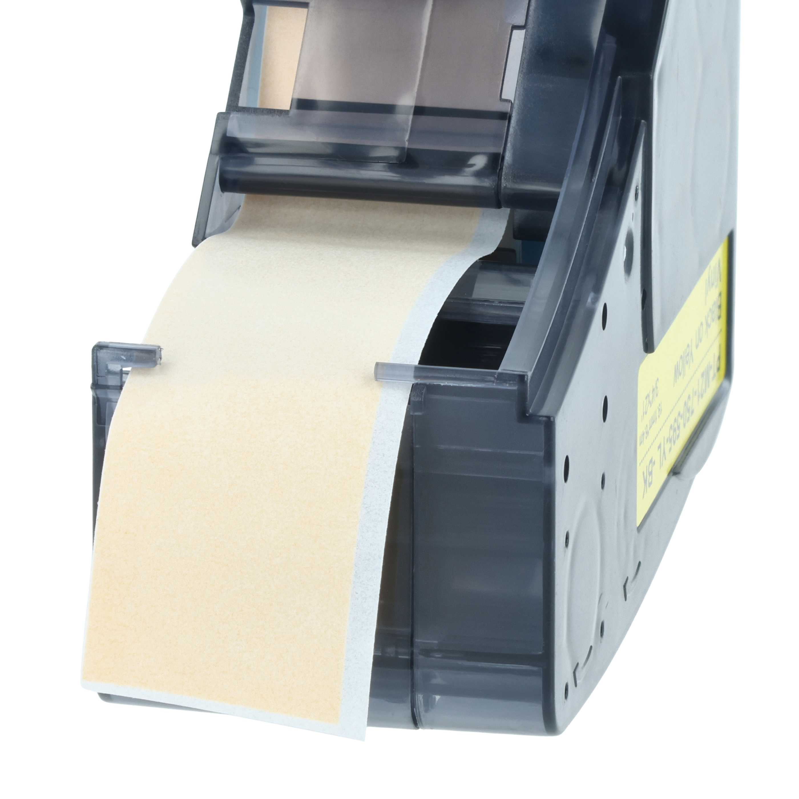 Ein beige Etikettenband rollt aus einem schwarzen Drucker.