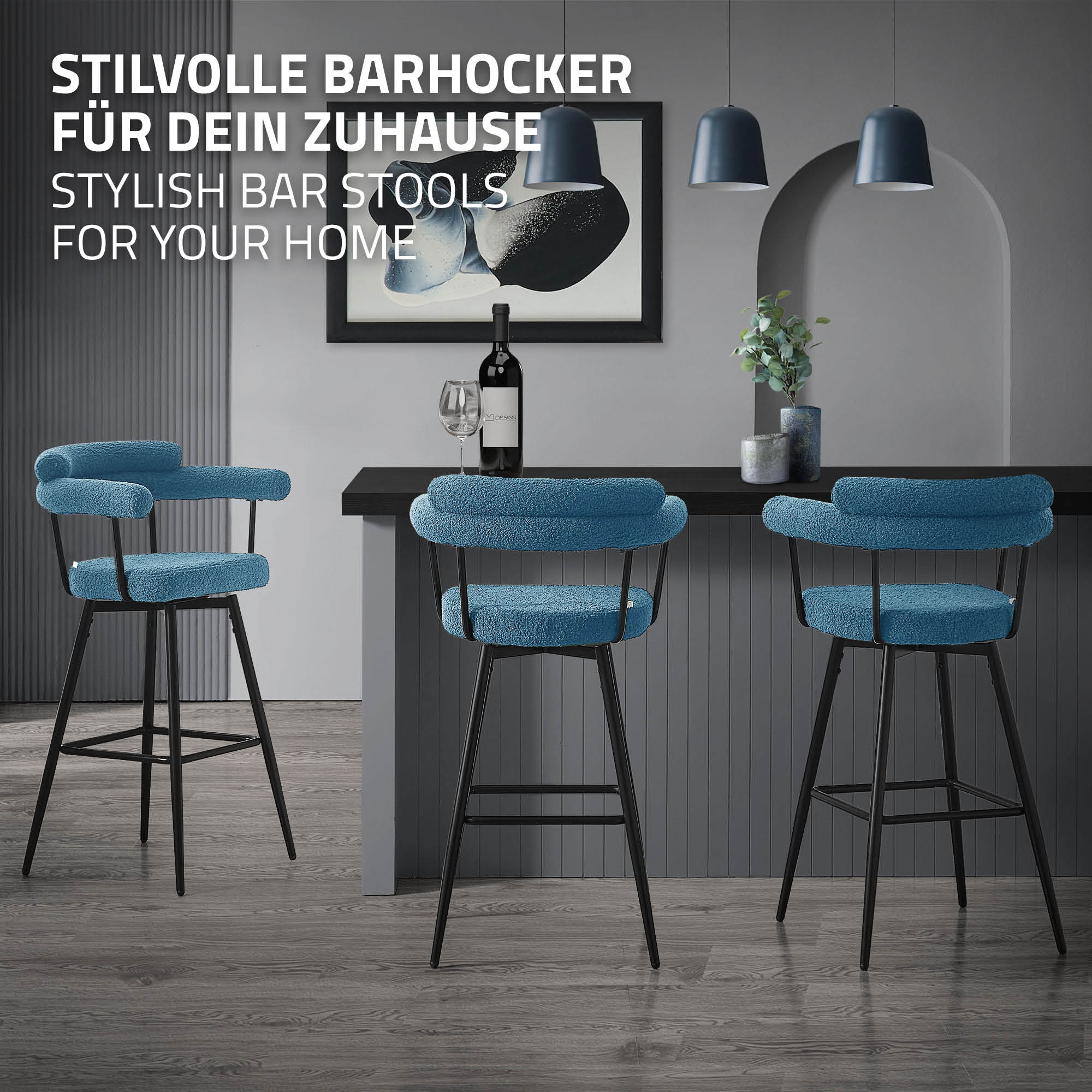 Drei blaue Bouclé-Barhocker mit schwarzen Metallbeinen stehen in einer modernen Küche.