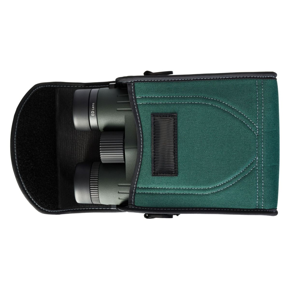 Grüne Fernglas-Tasche mit Fernglas darin.