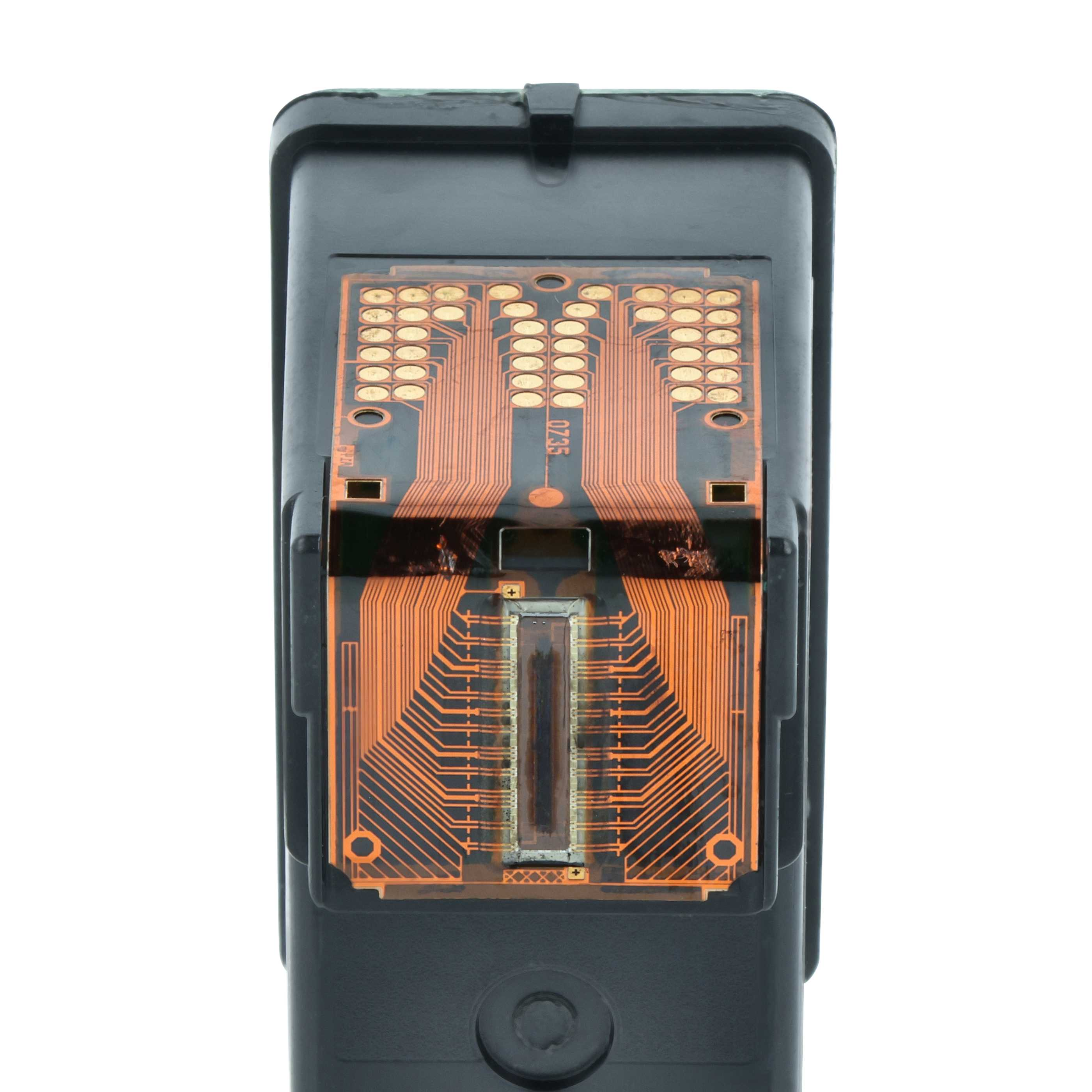 Schwarze Tintenpatrone mit orangefarbener Leiterplatte und Kontakten.