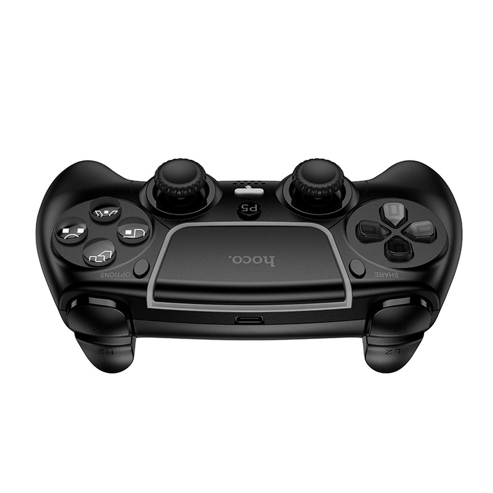Mando de juego negro con sticks analógicos duales, botones y panel táctil. Etiqueta blanca 'P5'.