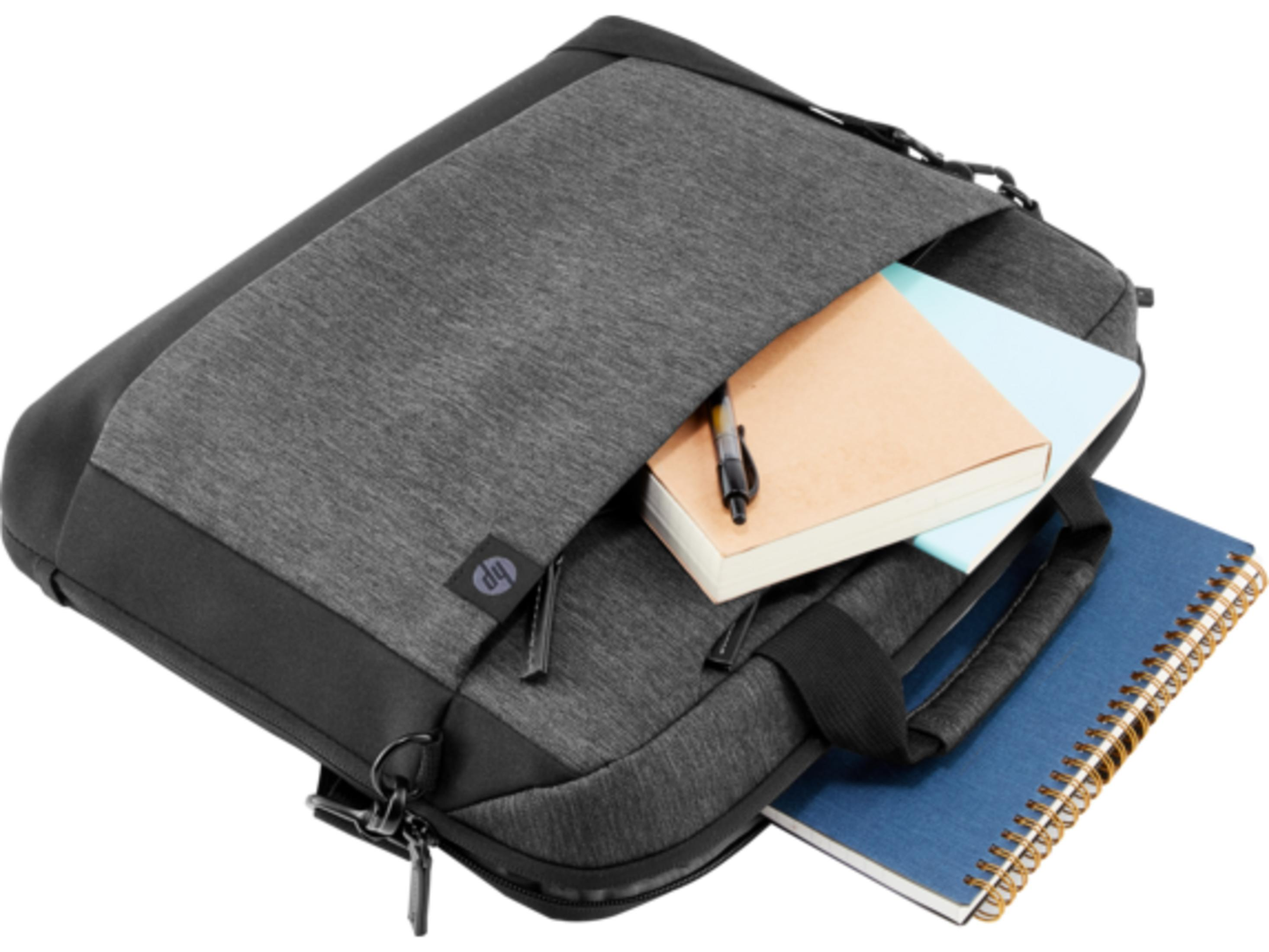 Borsa grigia HP per laptop con libri e penna.